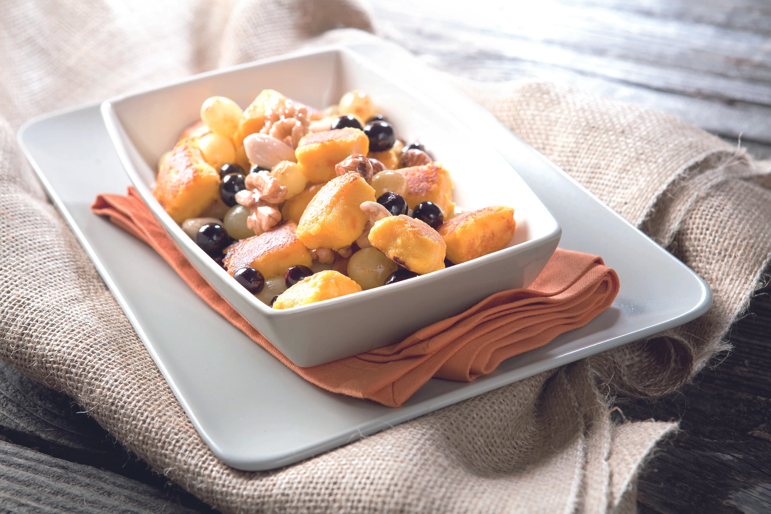 Kürbisgnocchi mit Trauben-Nuss-Ragout