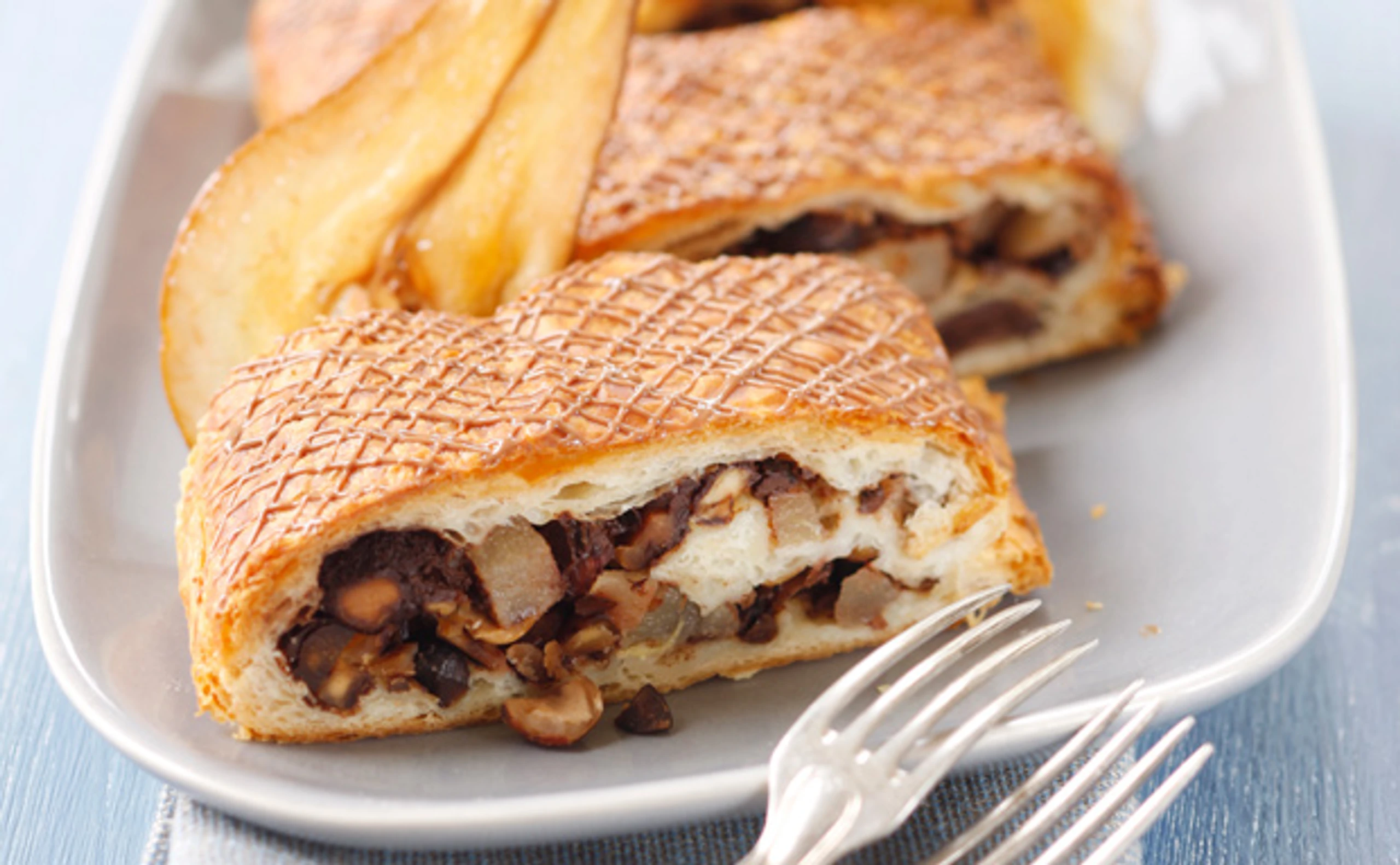 Nuss-Schoko-Birnenstrudel