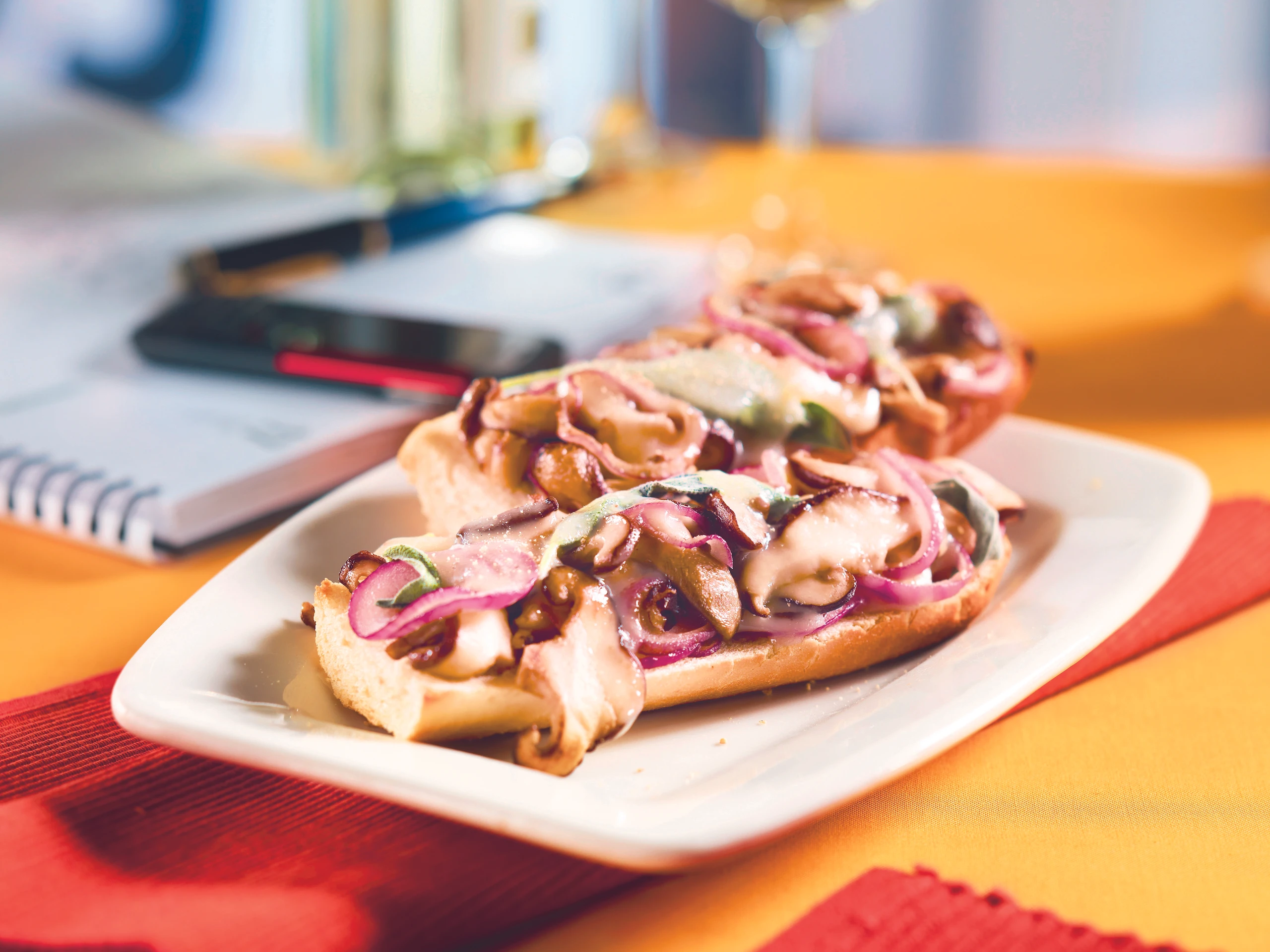 Baguette mit Pilzen & Taleggio