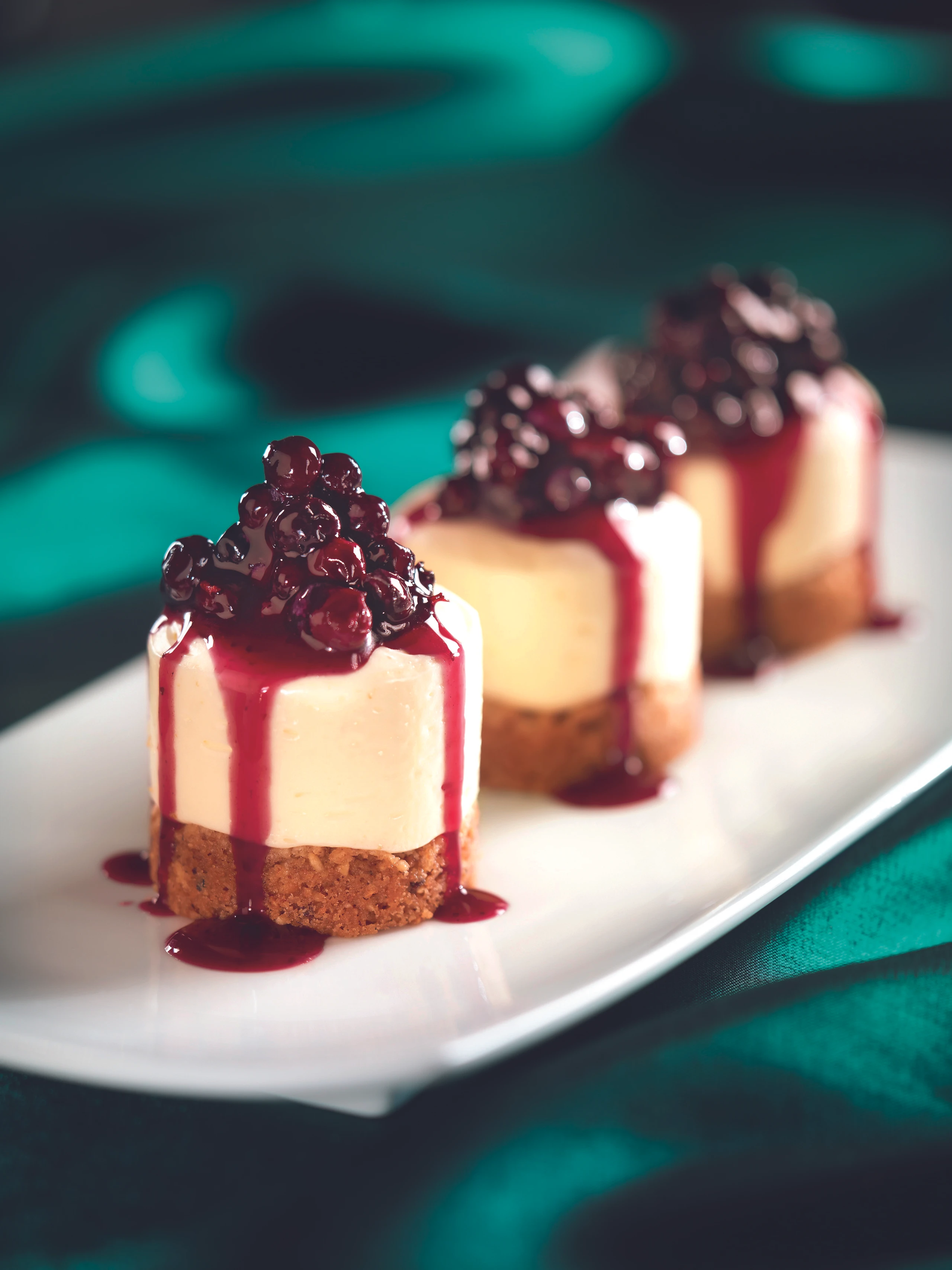 Vanille-Törtchen mit Heidelbeeren