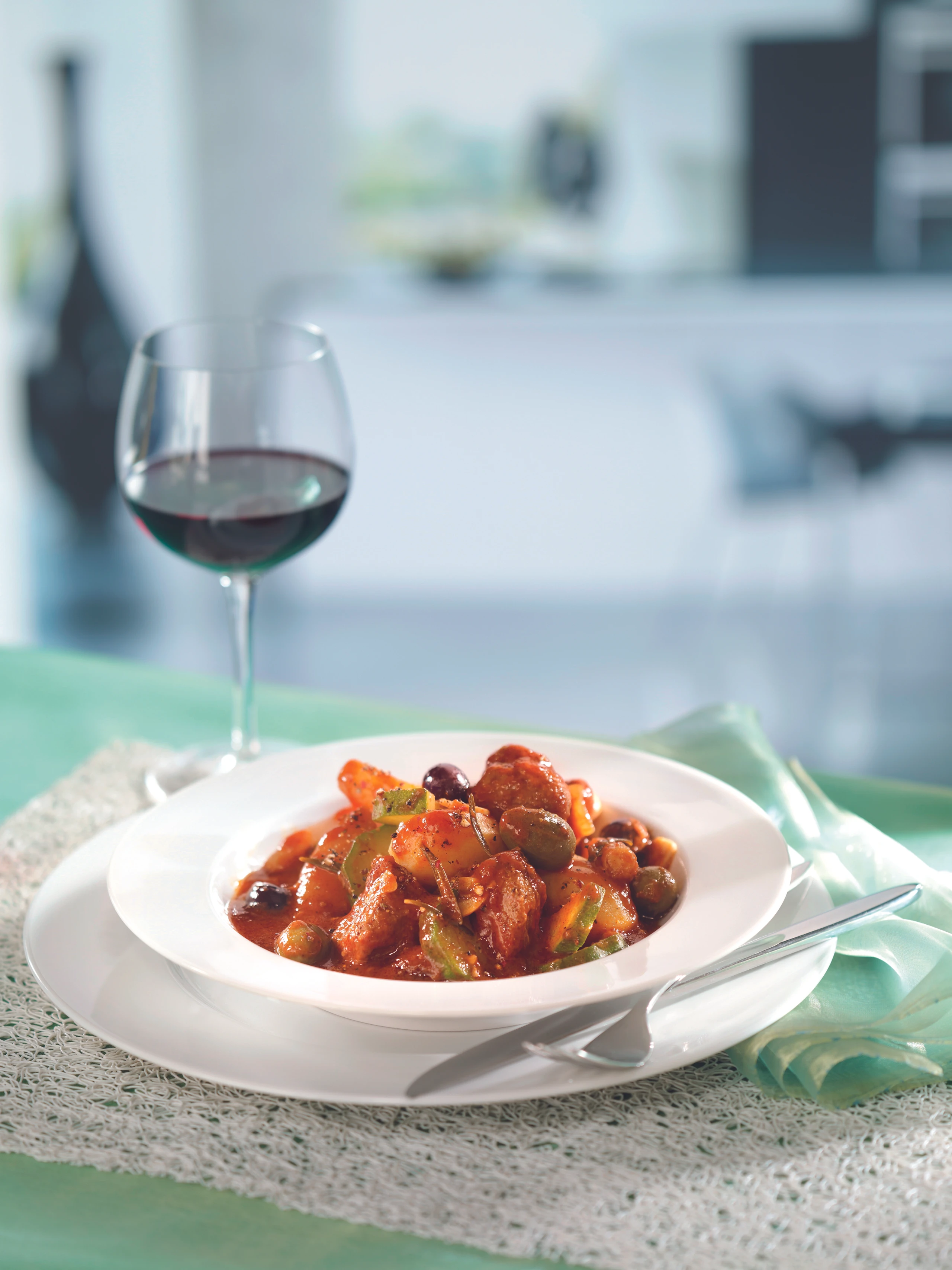 Lammragout mit Schalotten und Zucchini