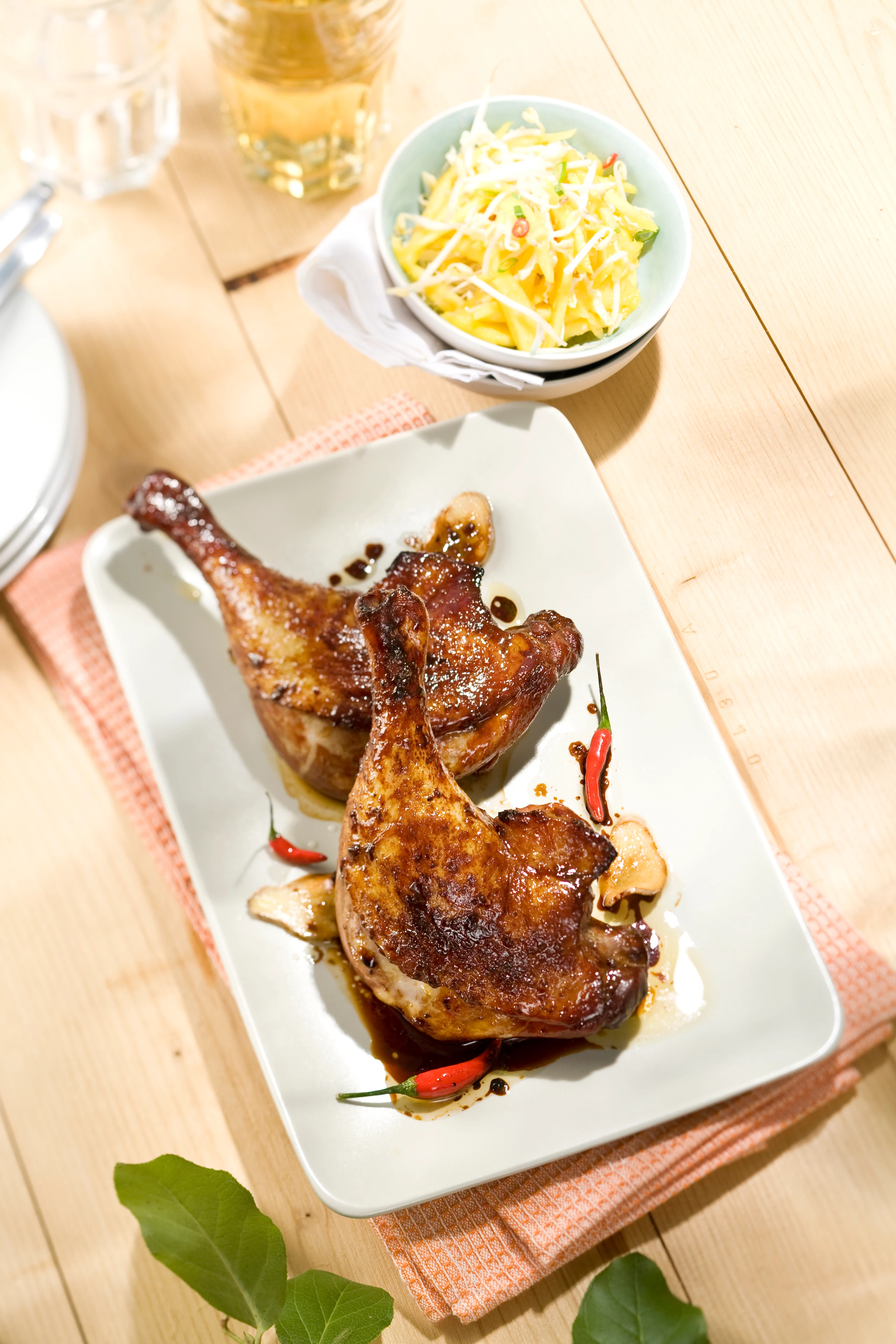 Entenkeulen mit Mangosalat