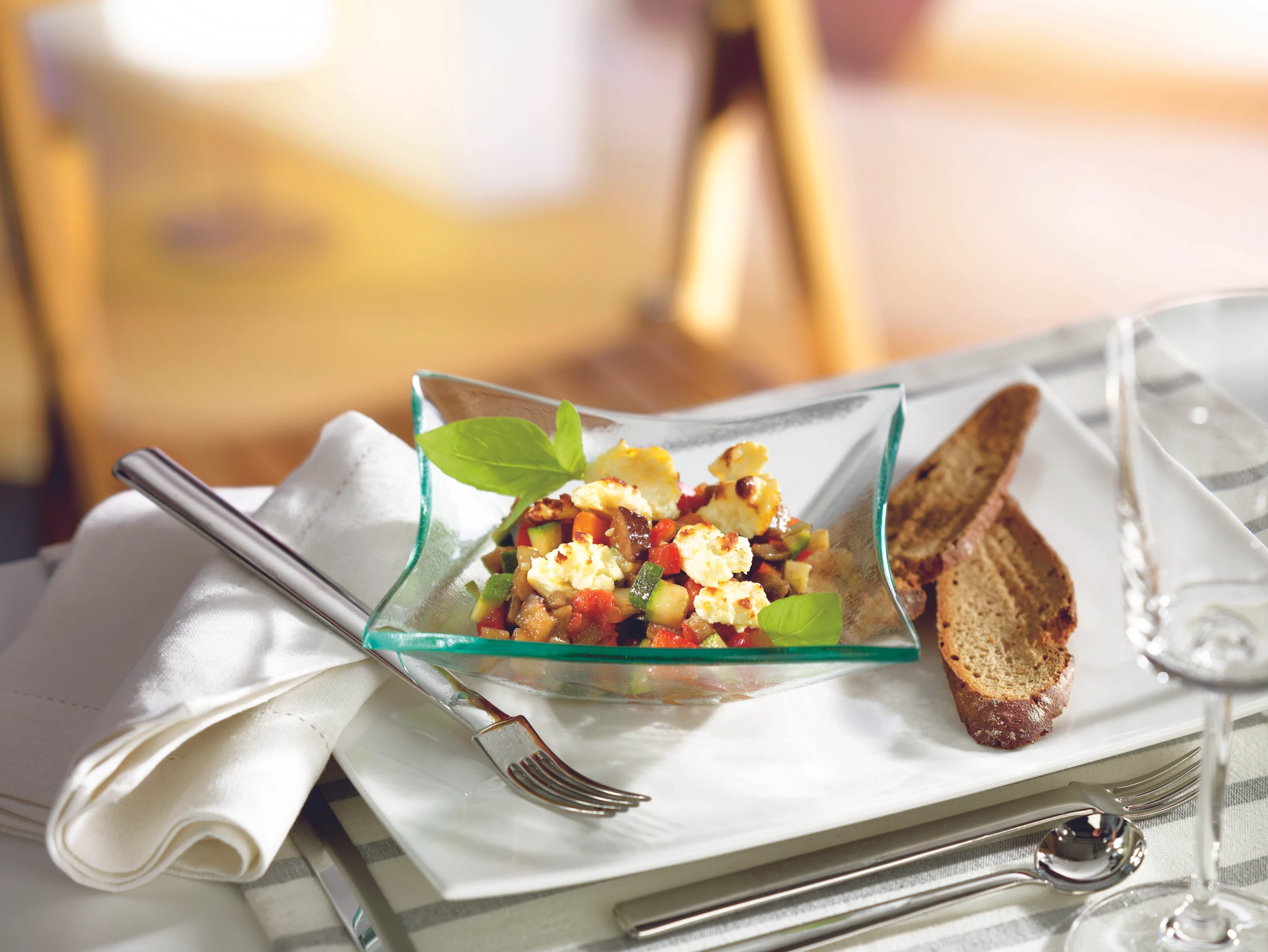 Ratatouille mit Schafskäse Krusteln