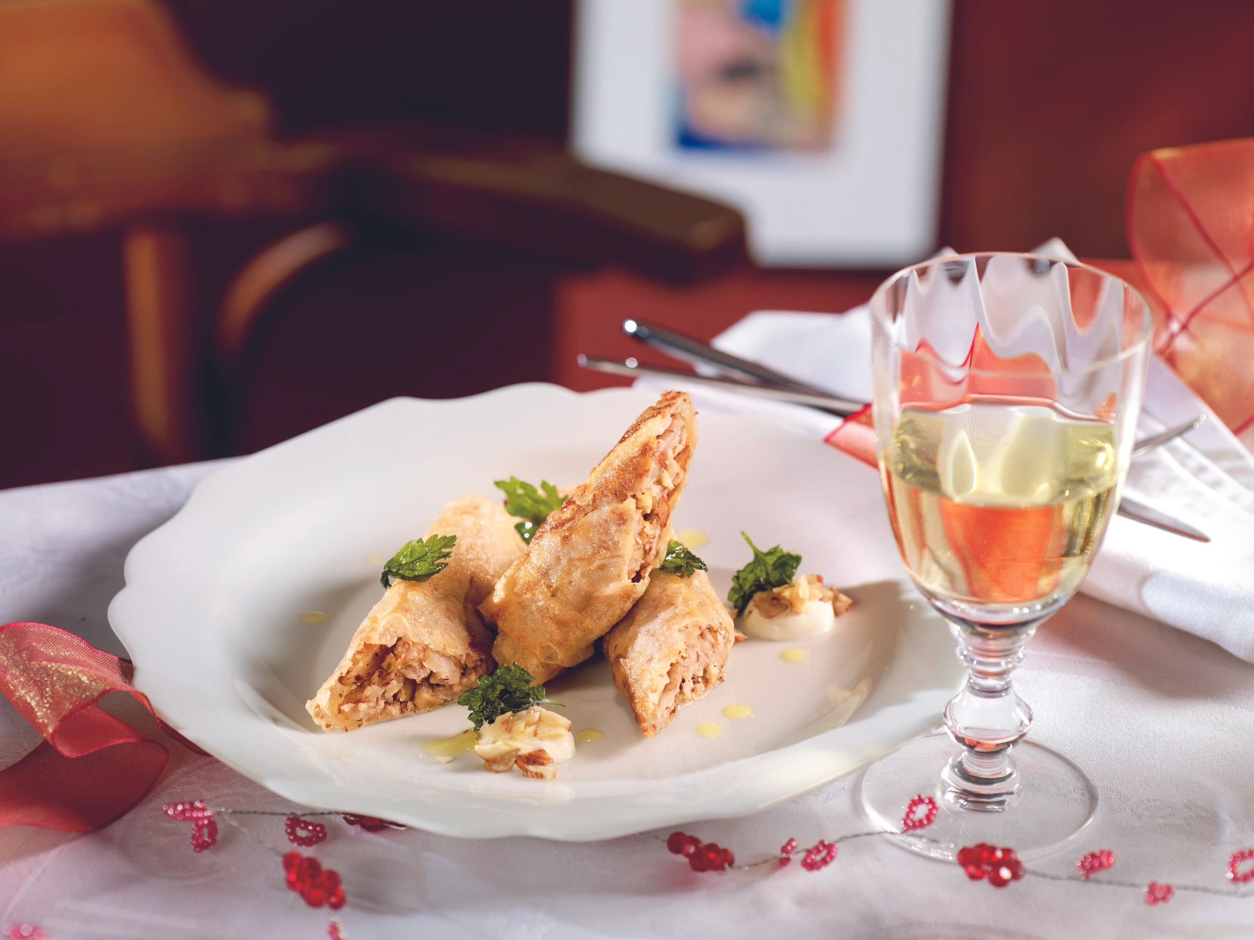 Frühlingsrollen mit Topinambur und Nüssen