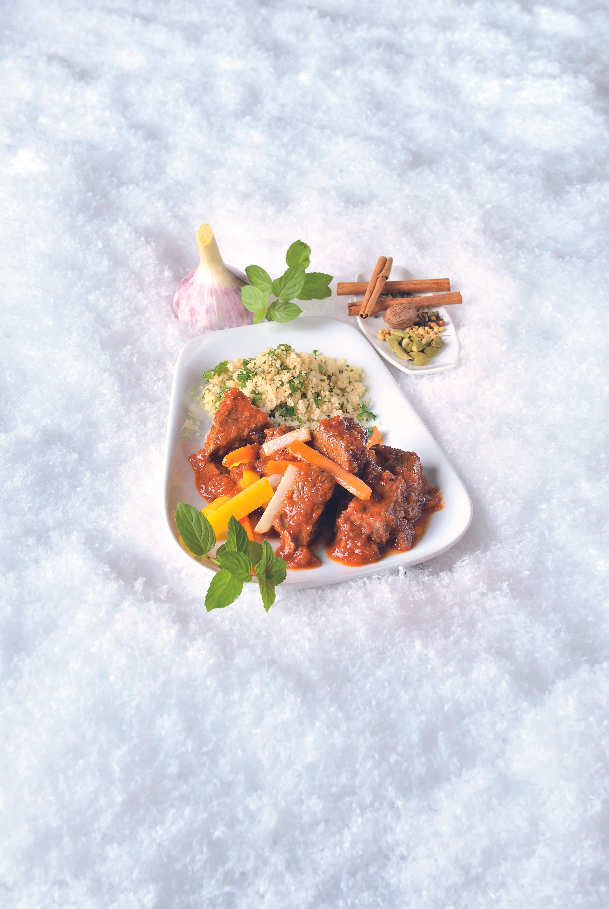 Rindfleisch-Gemüse-Ragout mit Petersil-Couscous