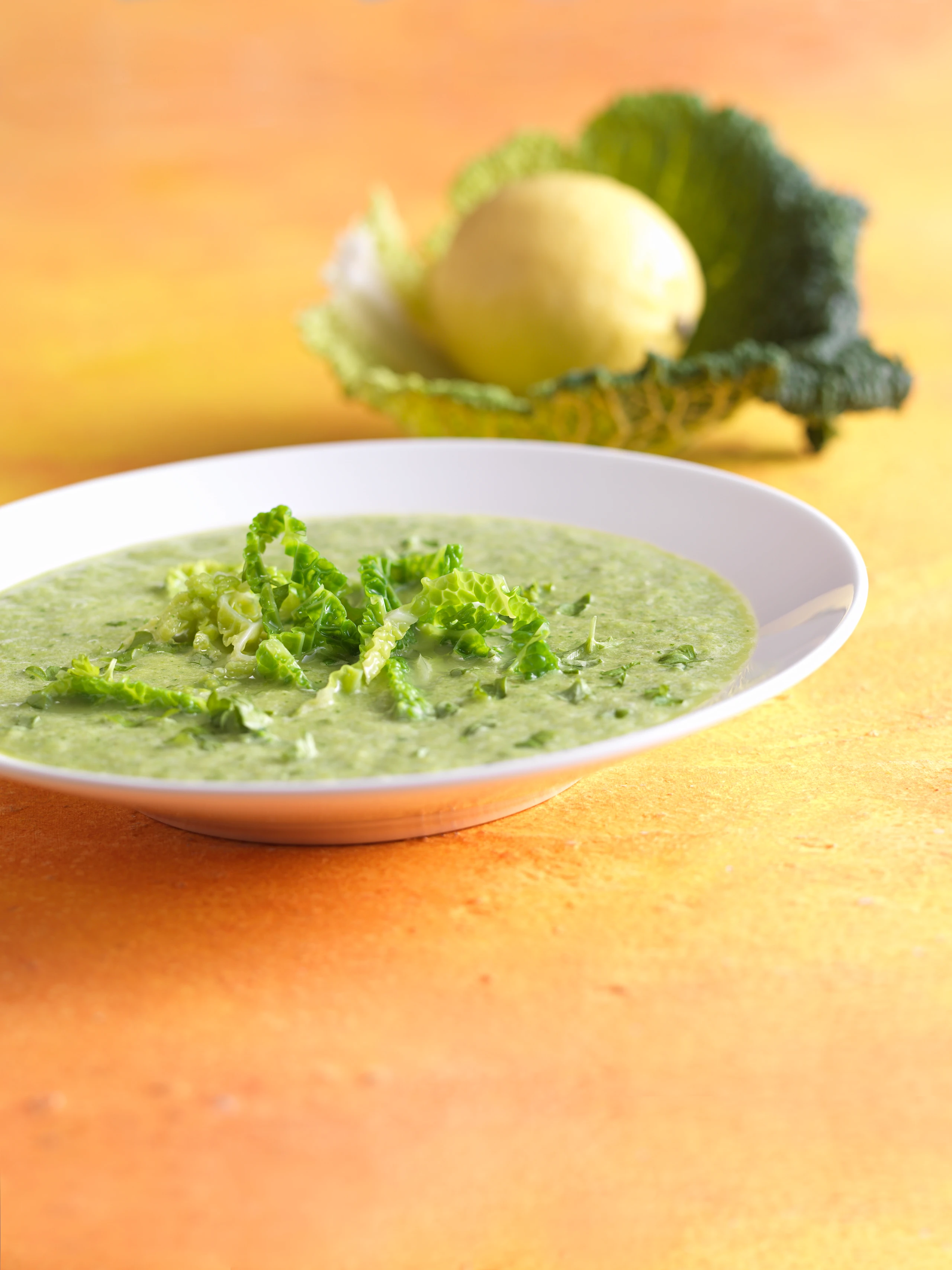 Zitronenwürzige Kohl-Cremesuppe