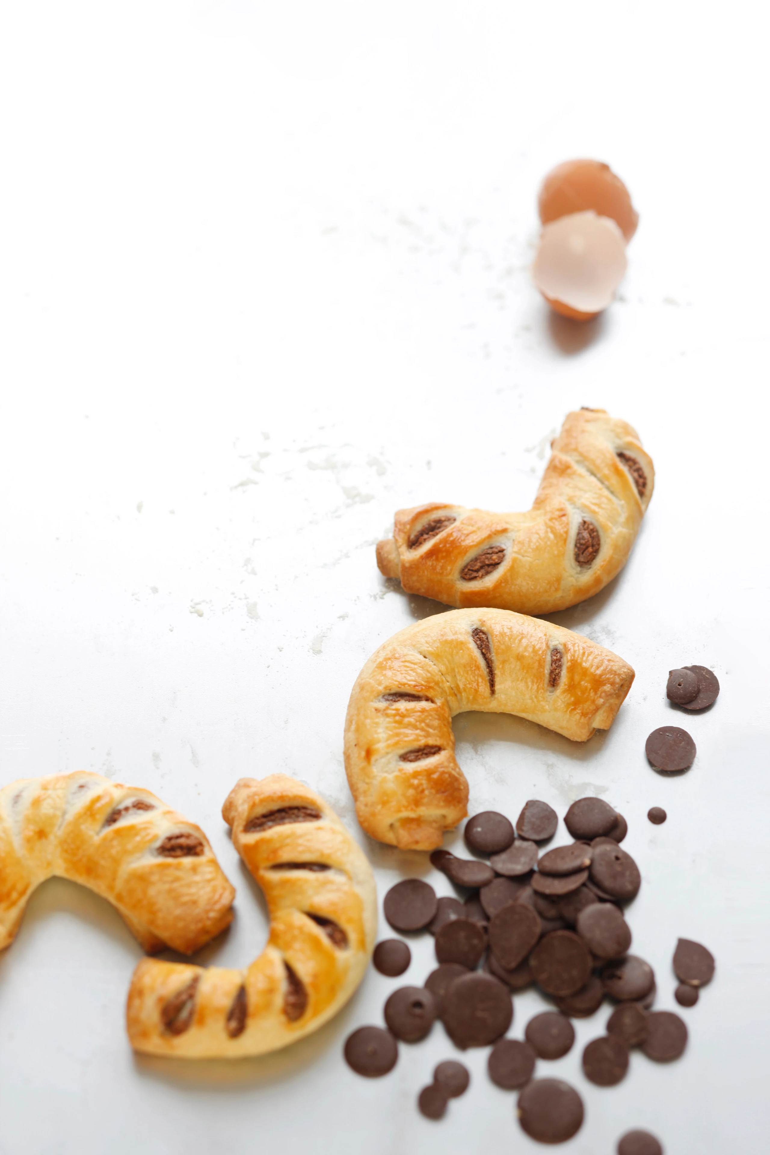 Sauerrahmteig-Kipferl mit Schokolade