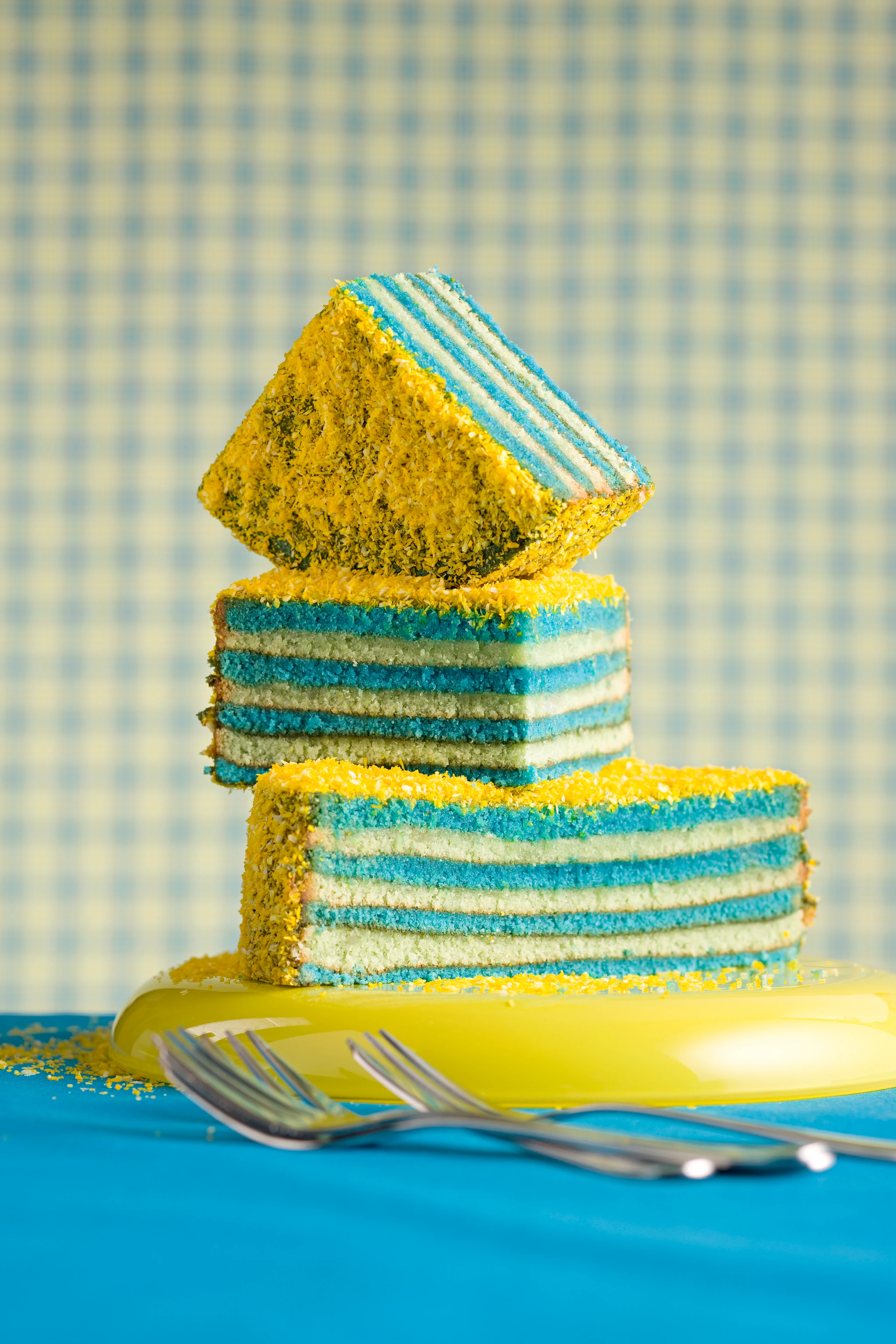 Baumkuchen blau-gelb