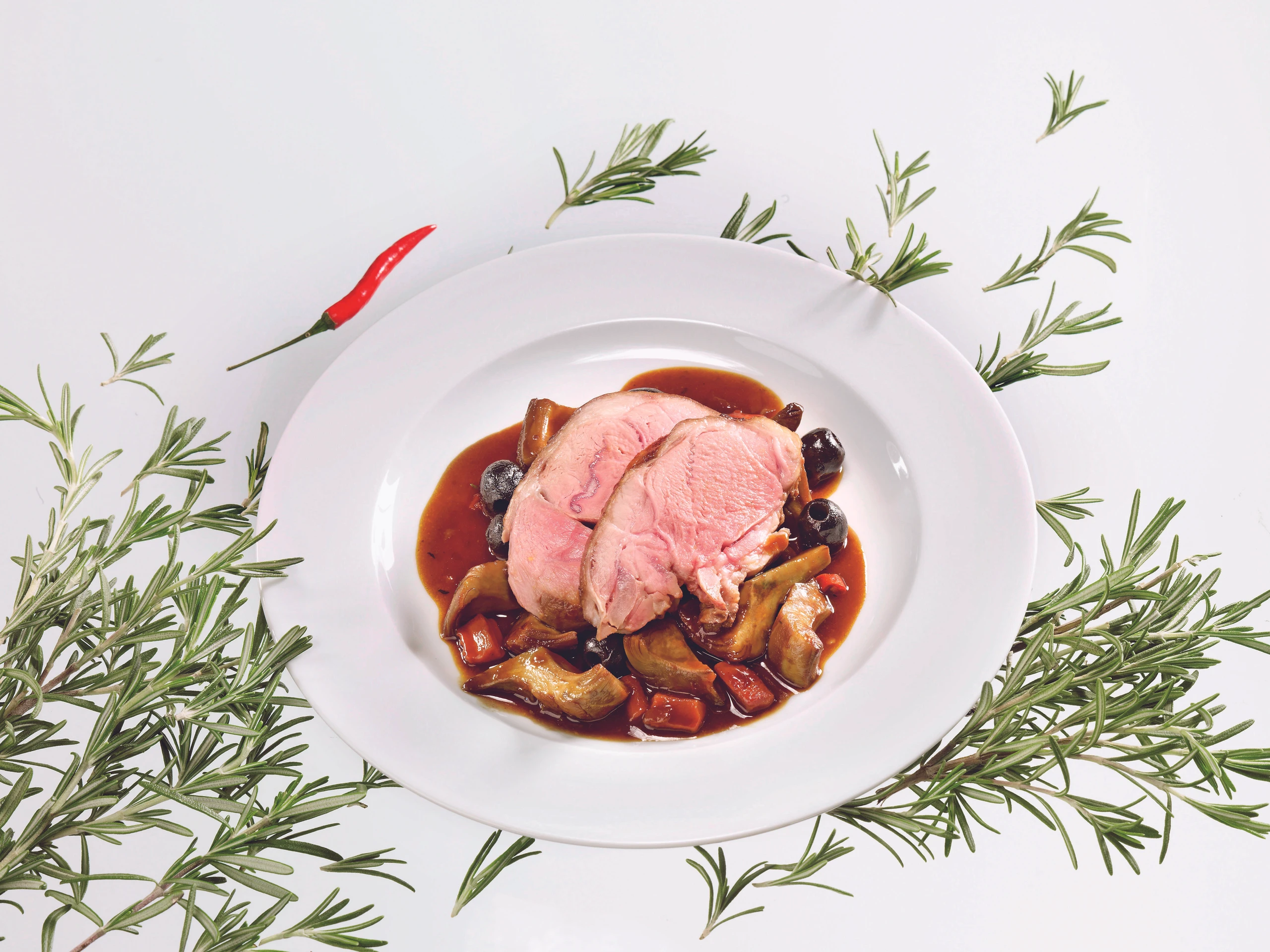 Geschmorte Lammschulter mit Artischocken und Oliven