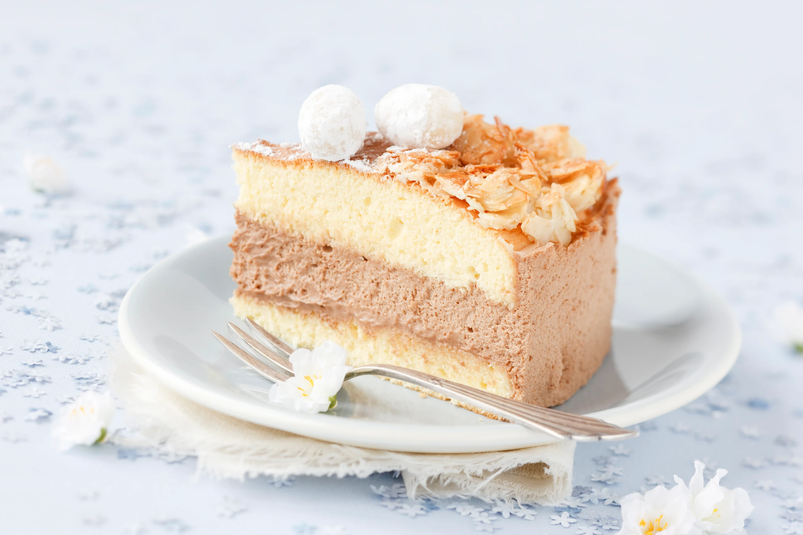 Ostertorte mit Nougatcreme