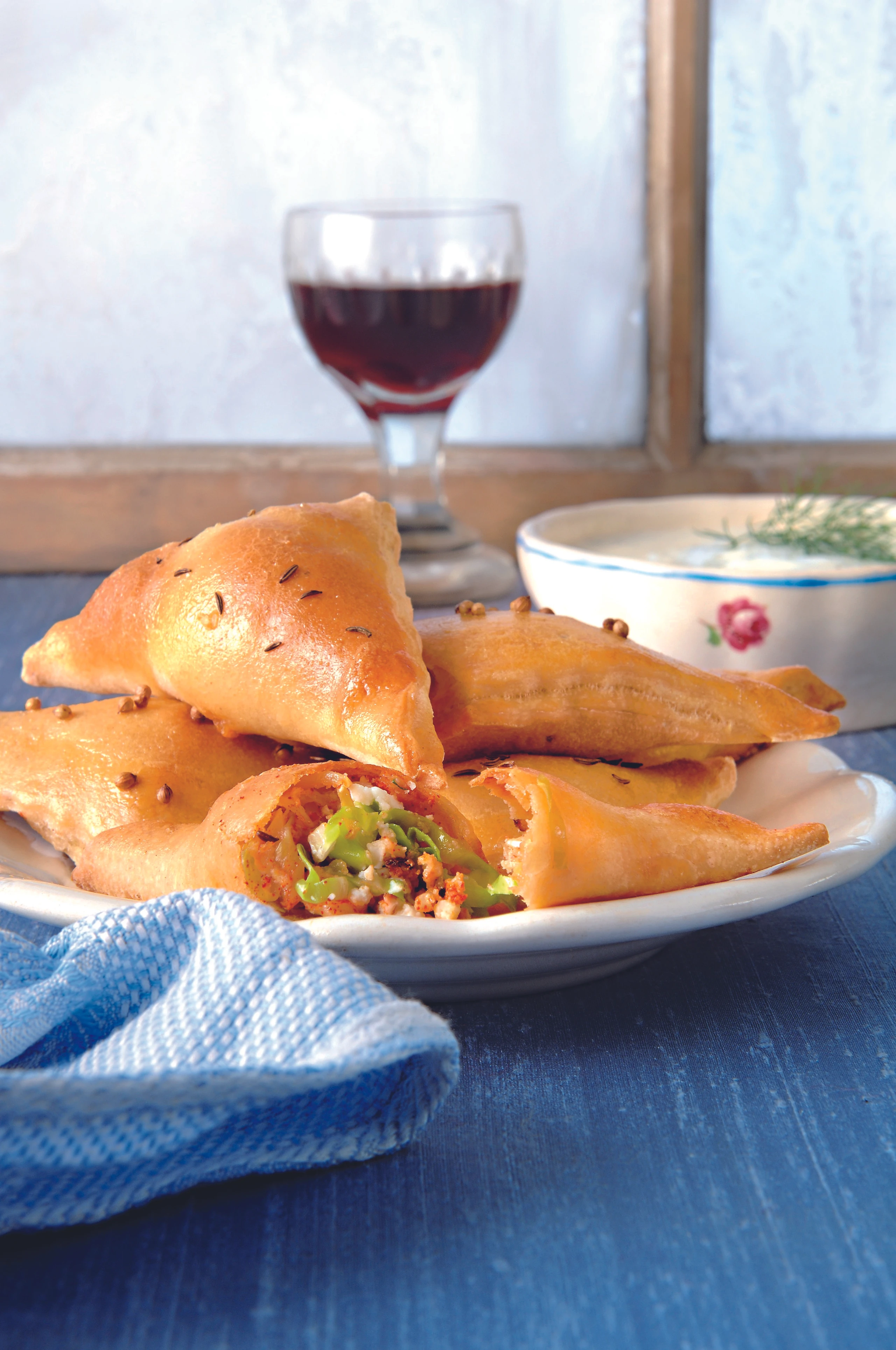 Kraut-Brimsen-Piroggen mit Dillsauce