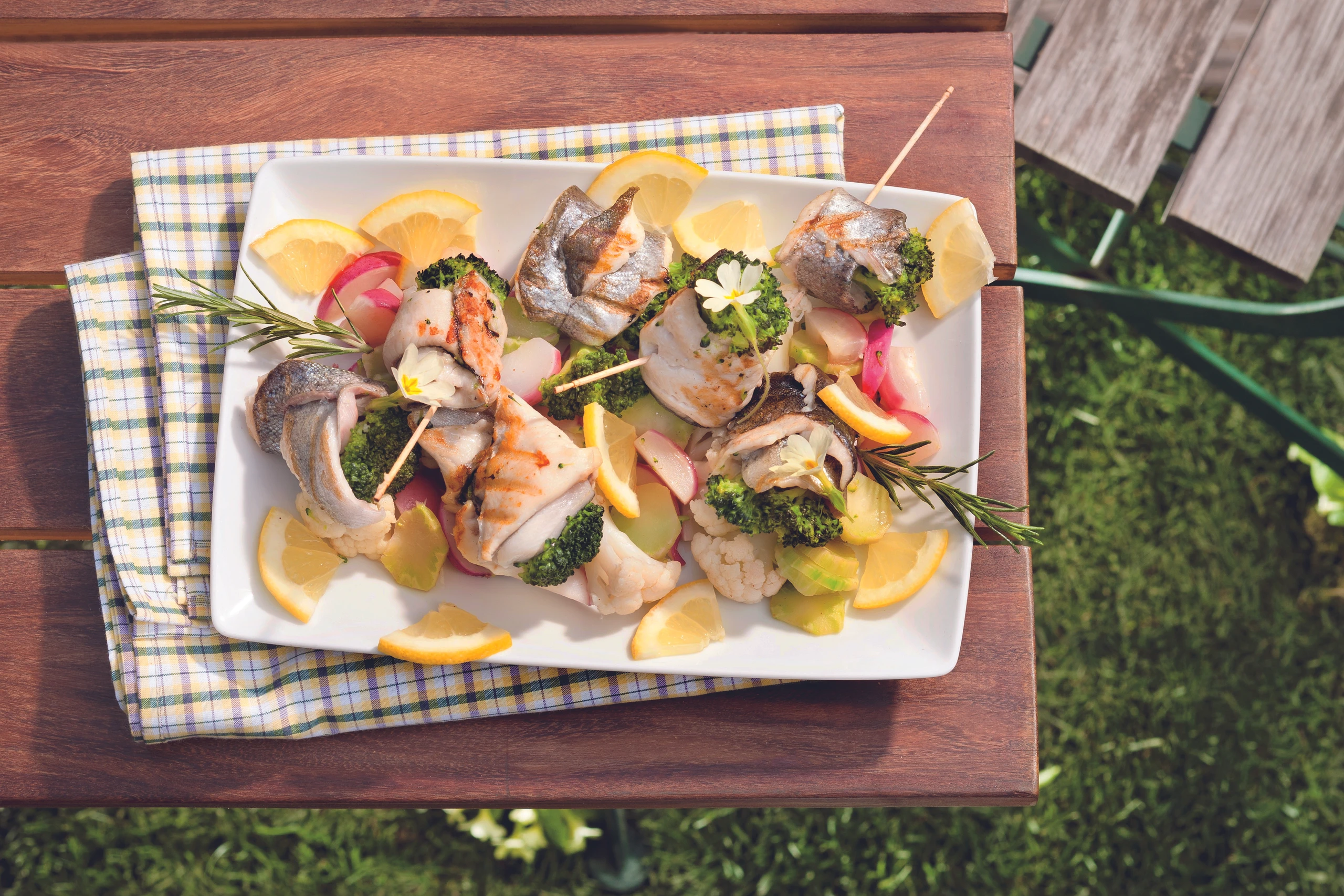 Forellen-Mopserl mit Brokkoli und Karfiol