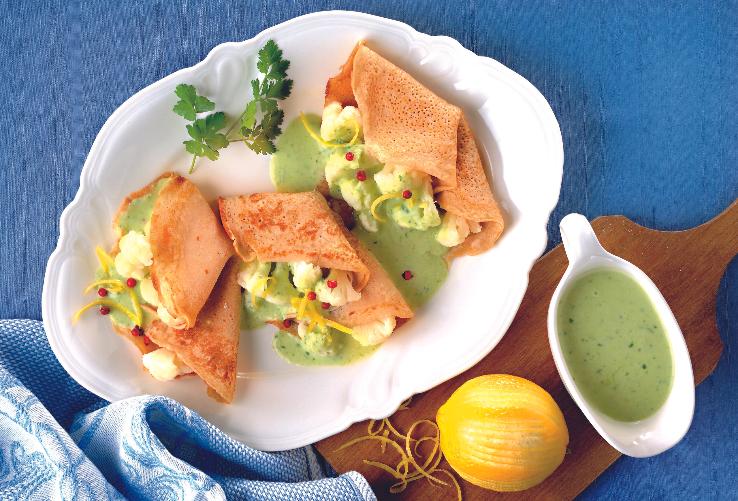 Buchweizen-Crêpes mit Karfiolsauce