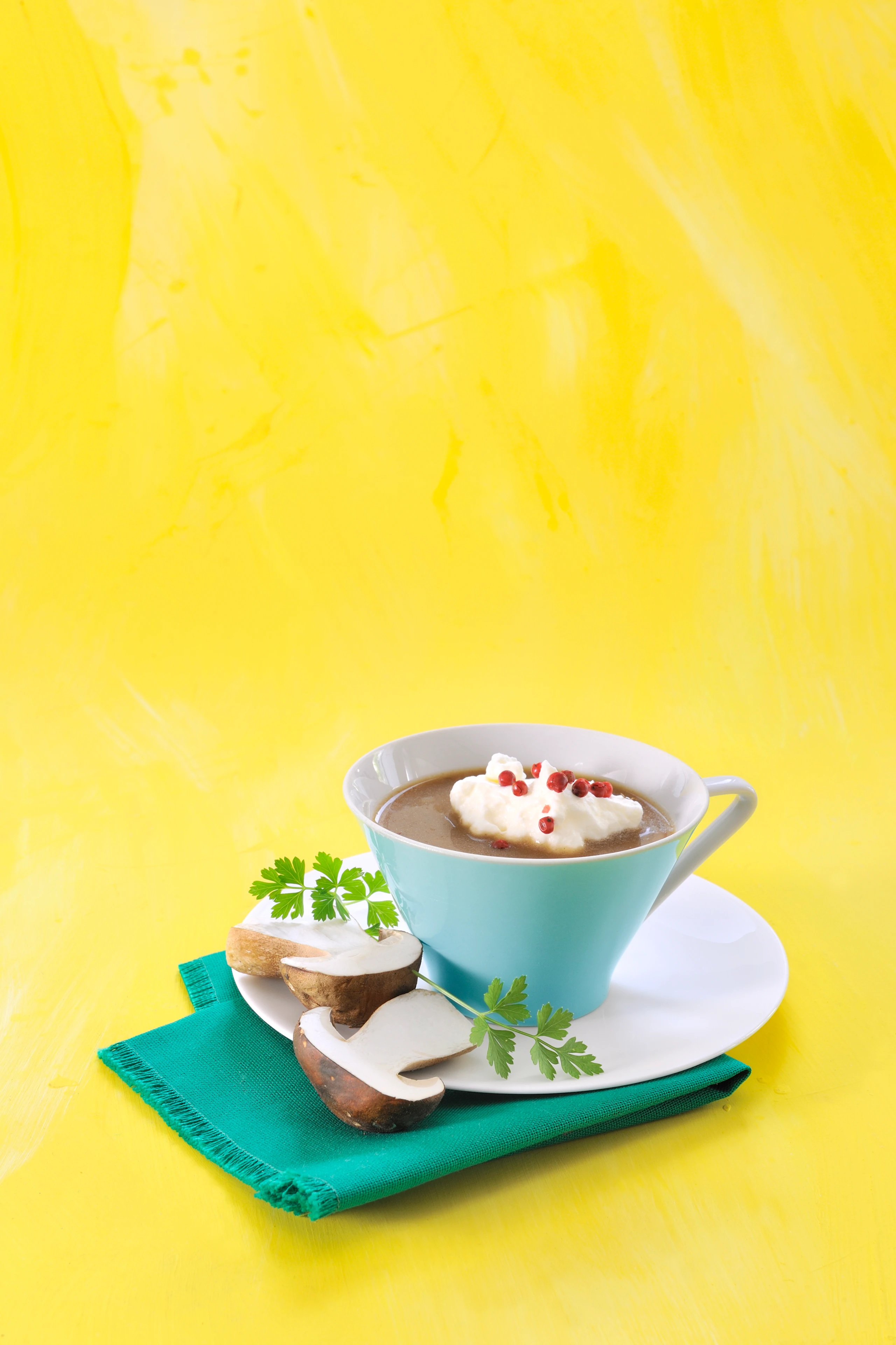 Cremiger Roggen-Steinpilz-Cappuccino