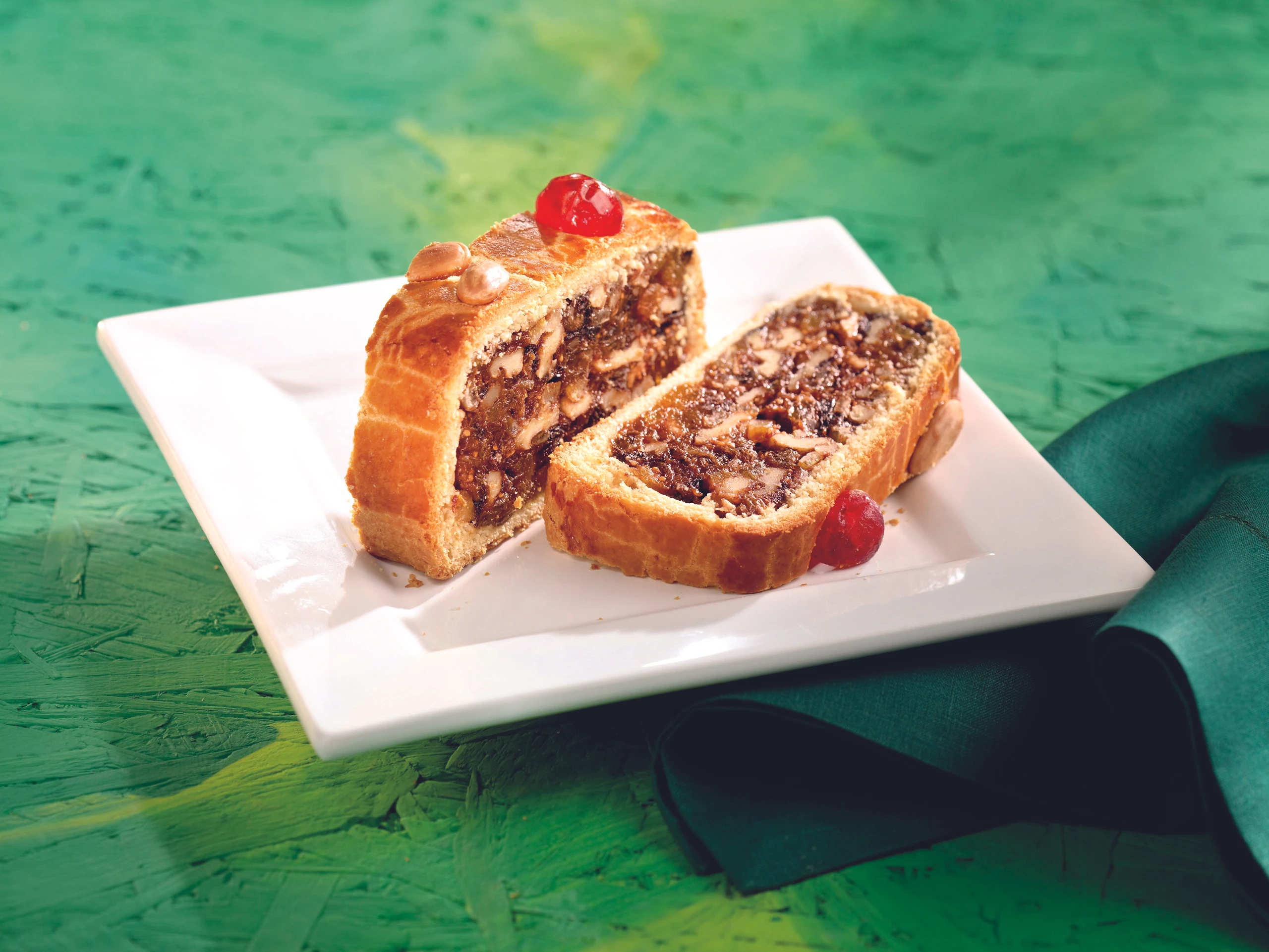 Früchtebrot im Beugelteig