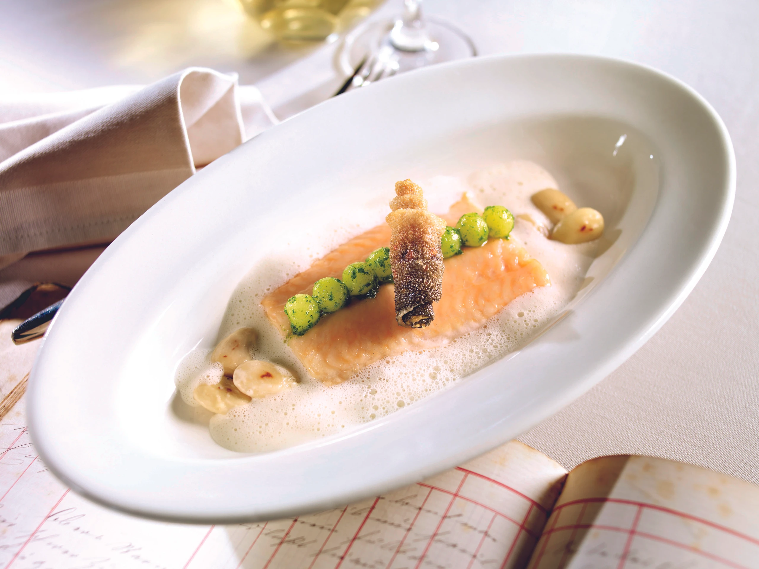 Alpenlachsfilet im Mandelschaum