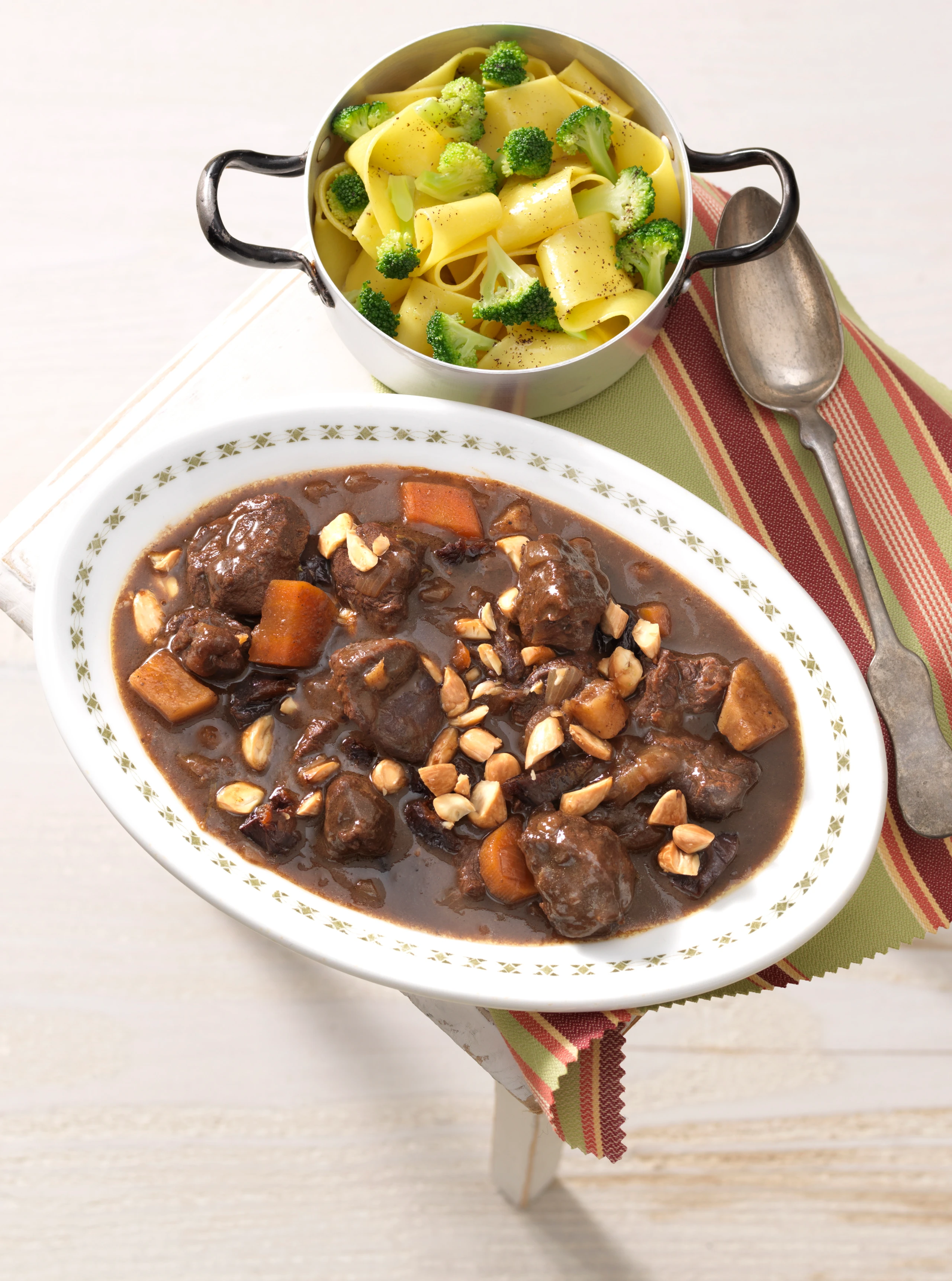 Powidl-Hirschragout mit Pappardelle