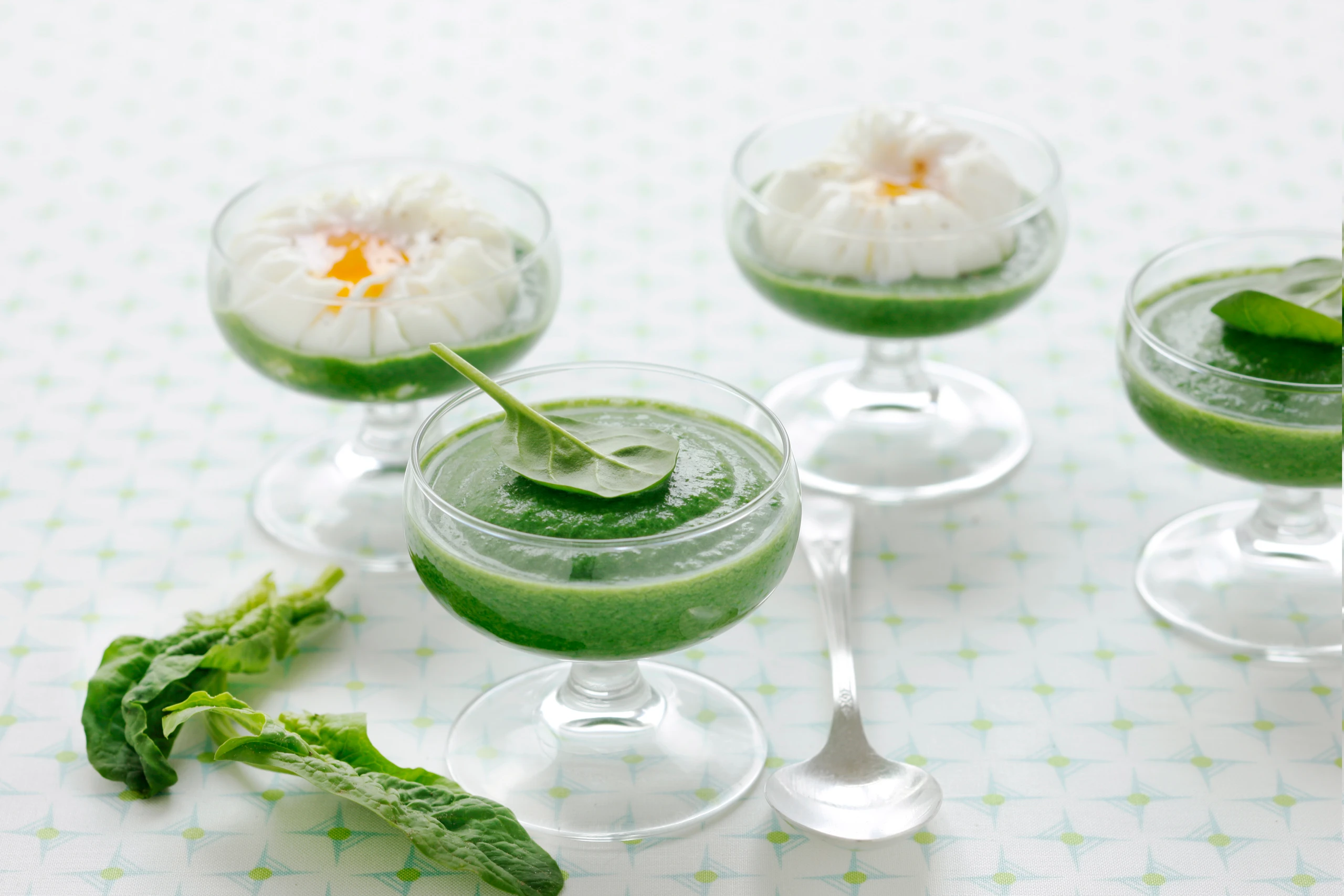 Spinatcreme mit pochiertem Ei