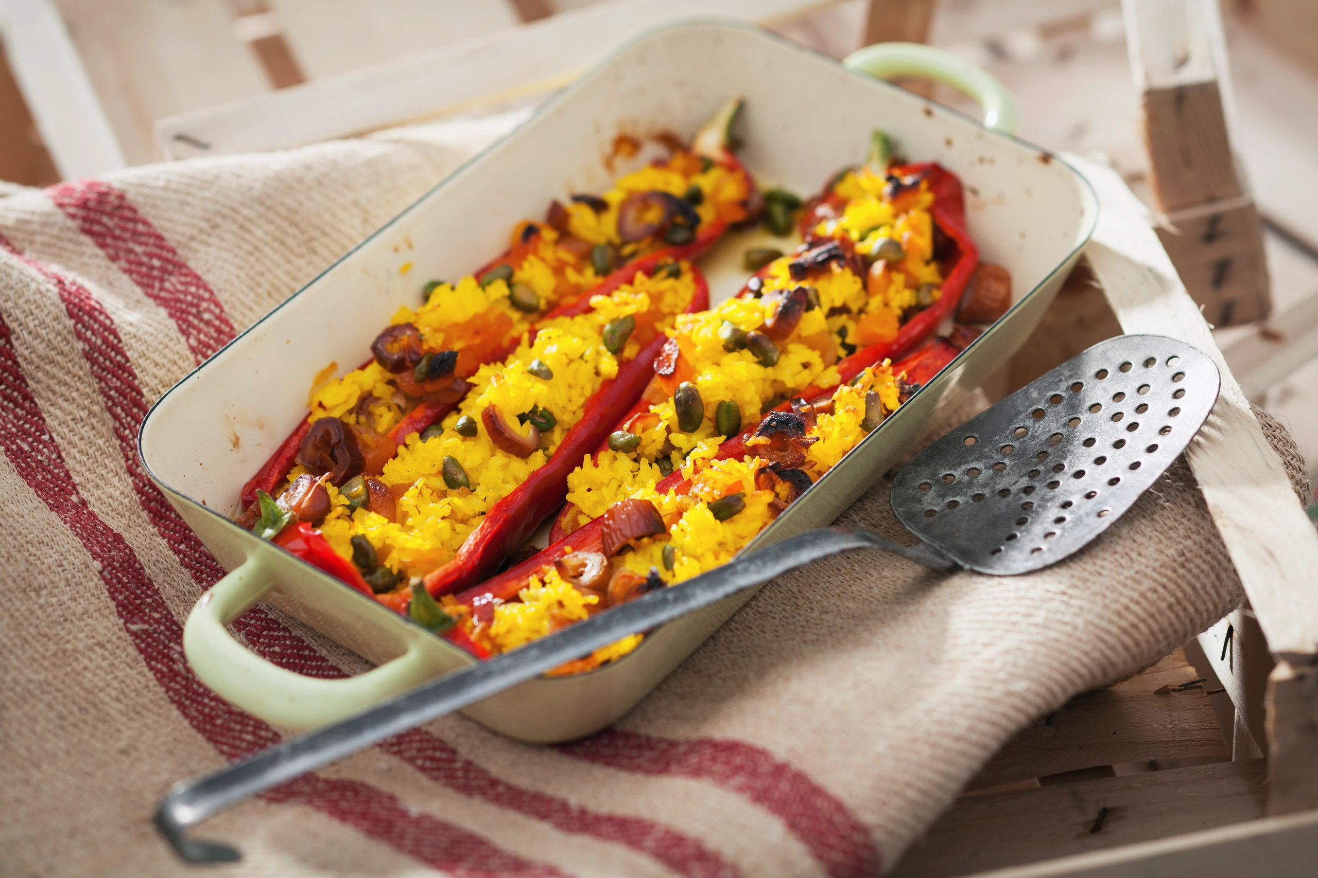 Spitzpaprika mit Safranreis-Fülle