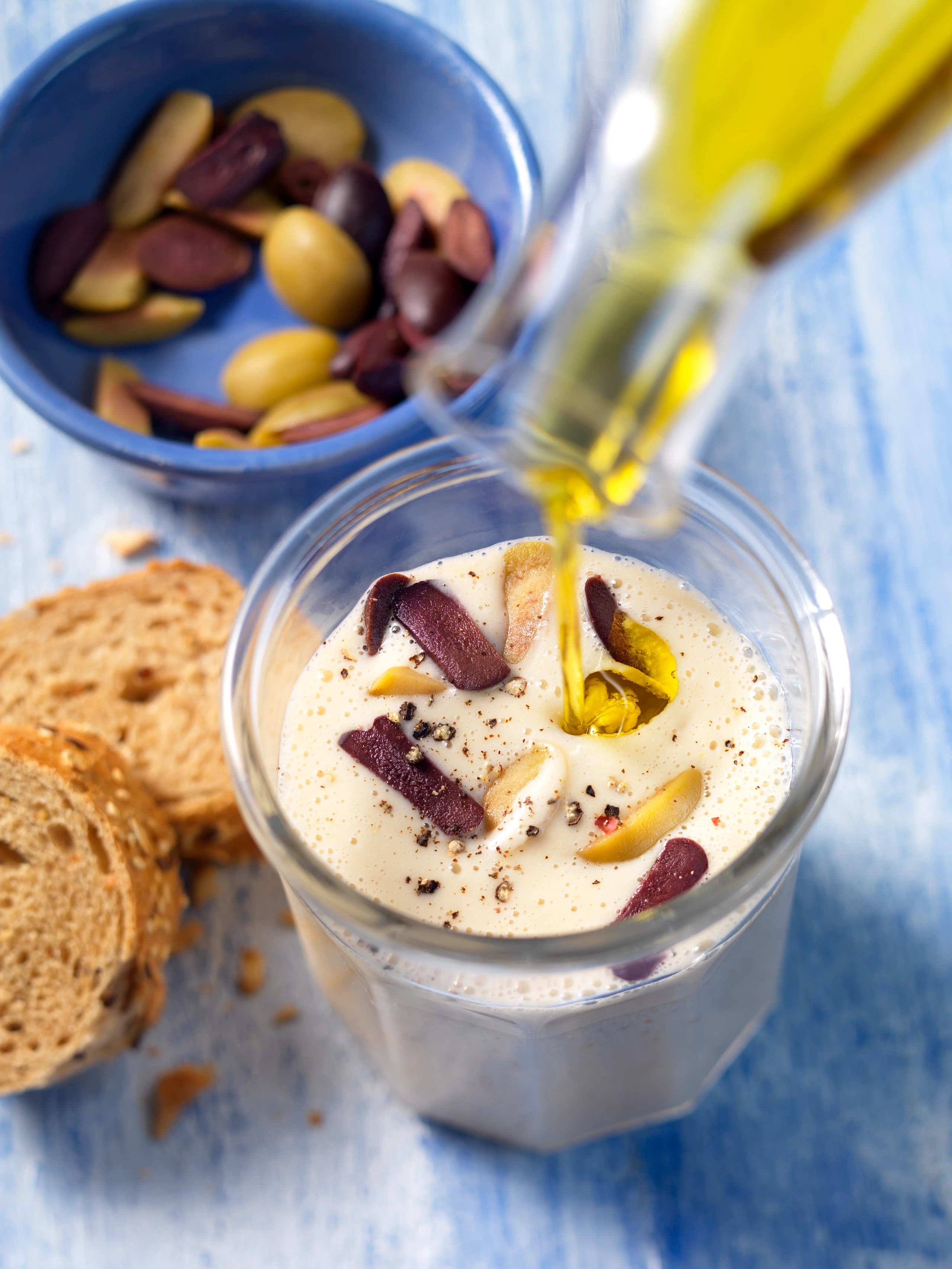 Kalte Knoblauch-Mandelsuppe