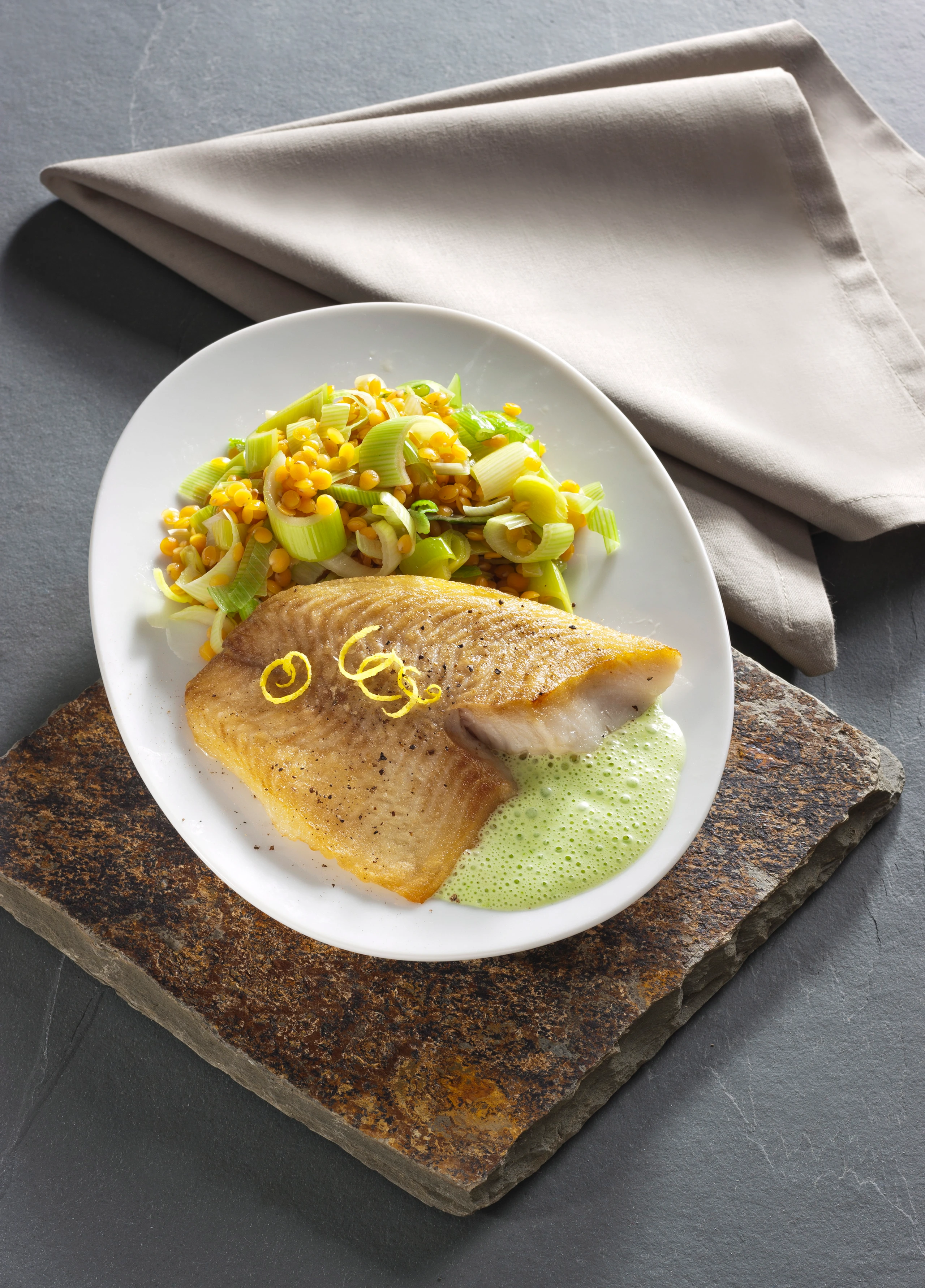 Barschfilet mit Kressesauce