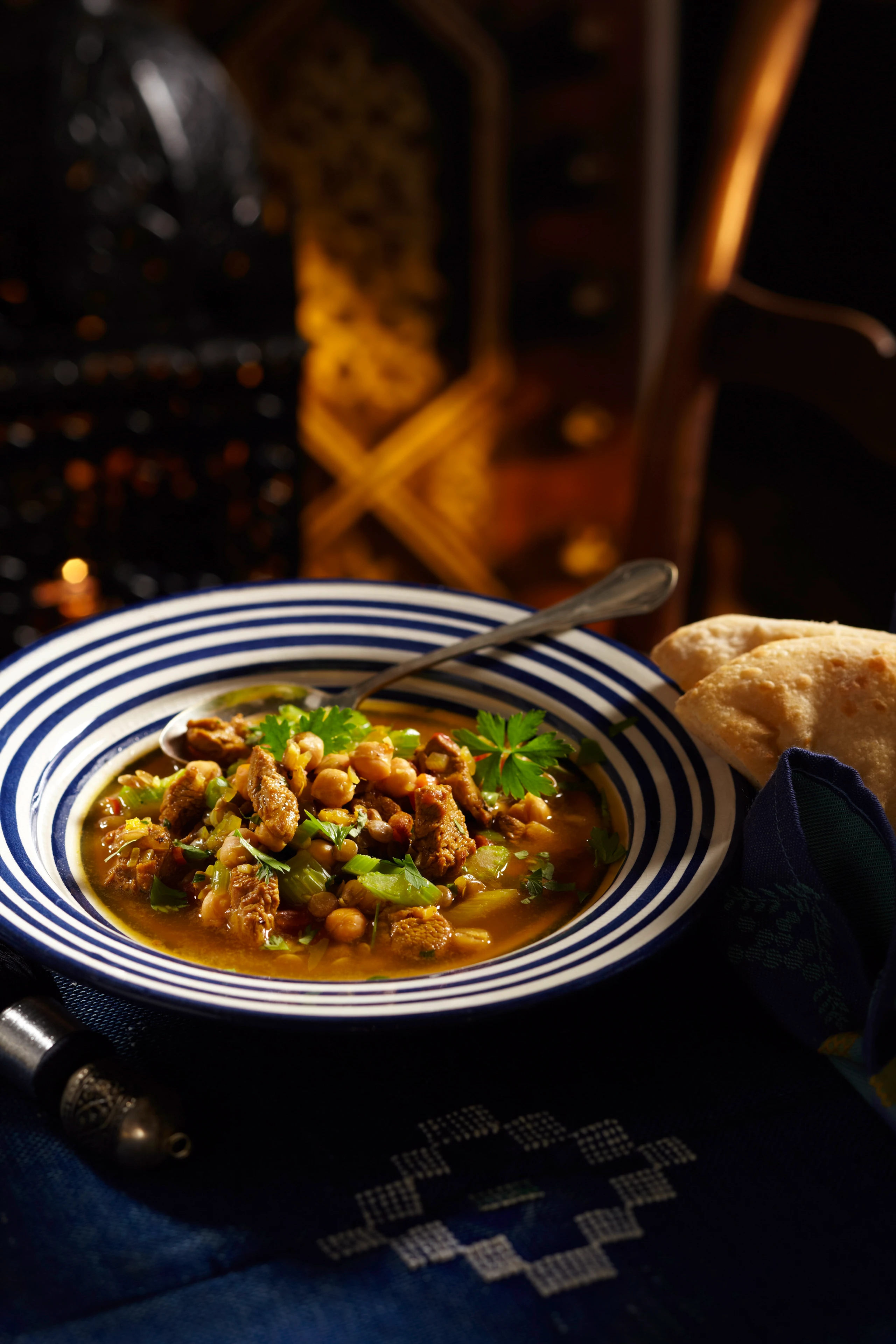 Harira: Marokkanische Kichererbsen-Linsen-Suppe