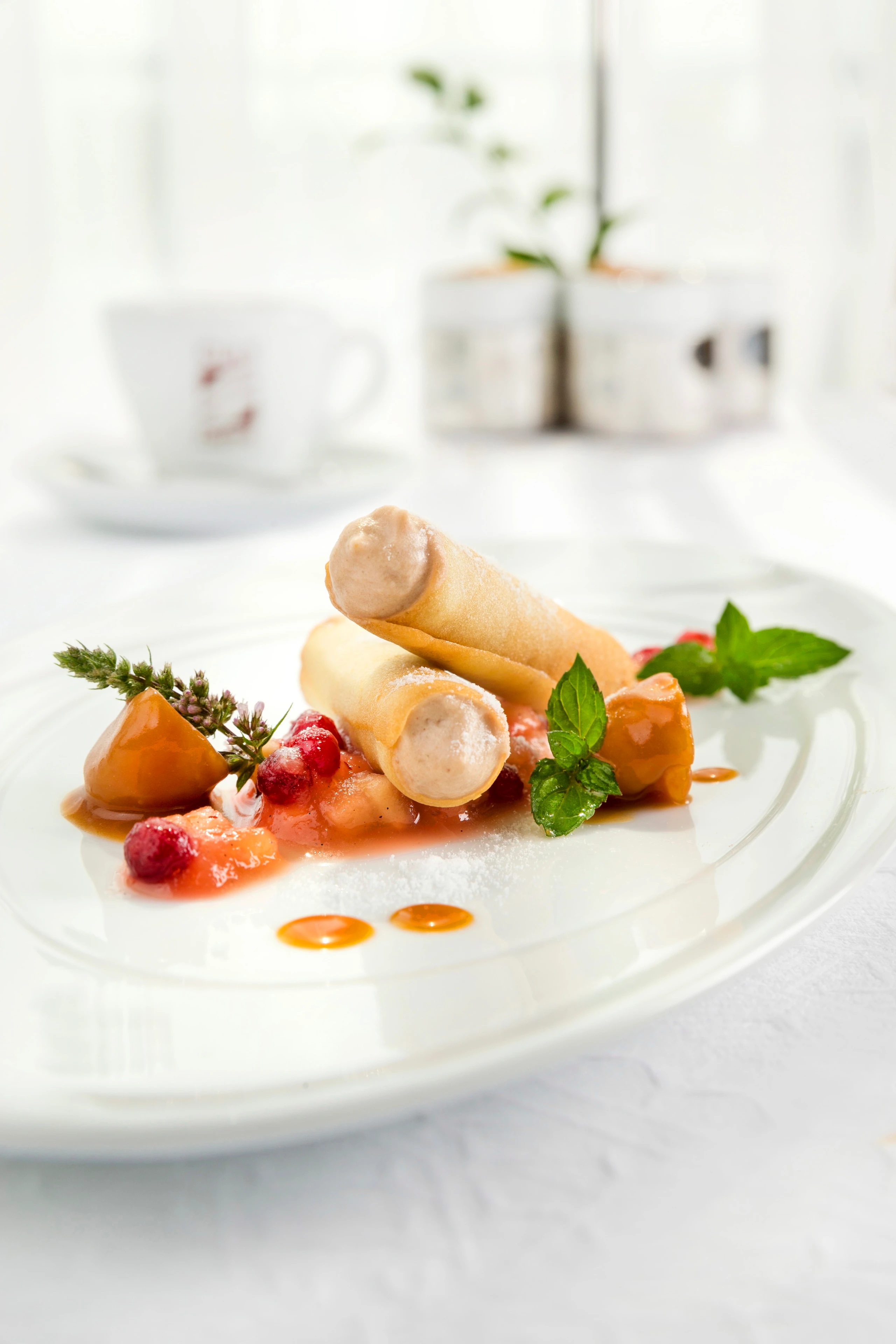 Cannelloni mit Maronimousse und Apfelragout