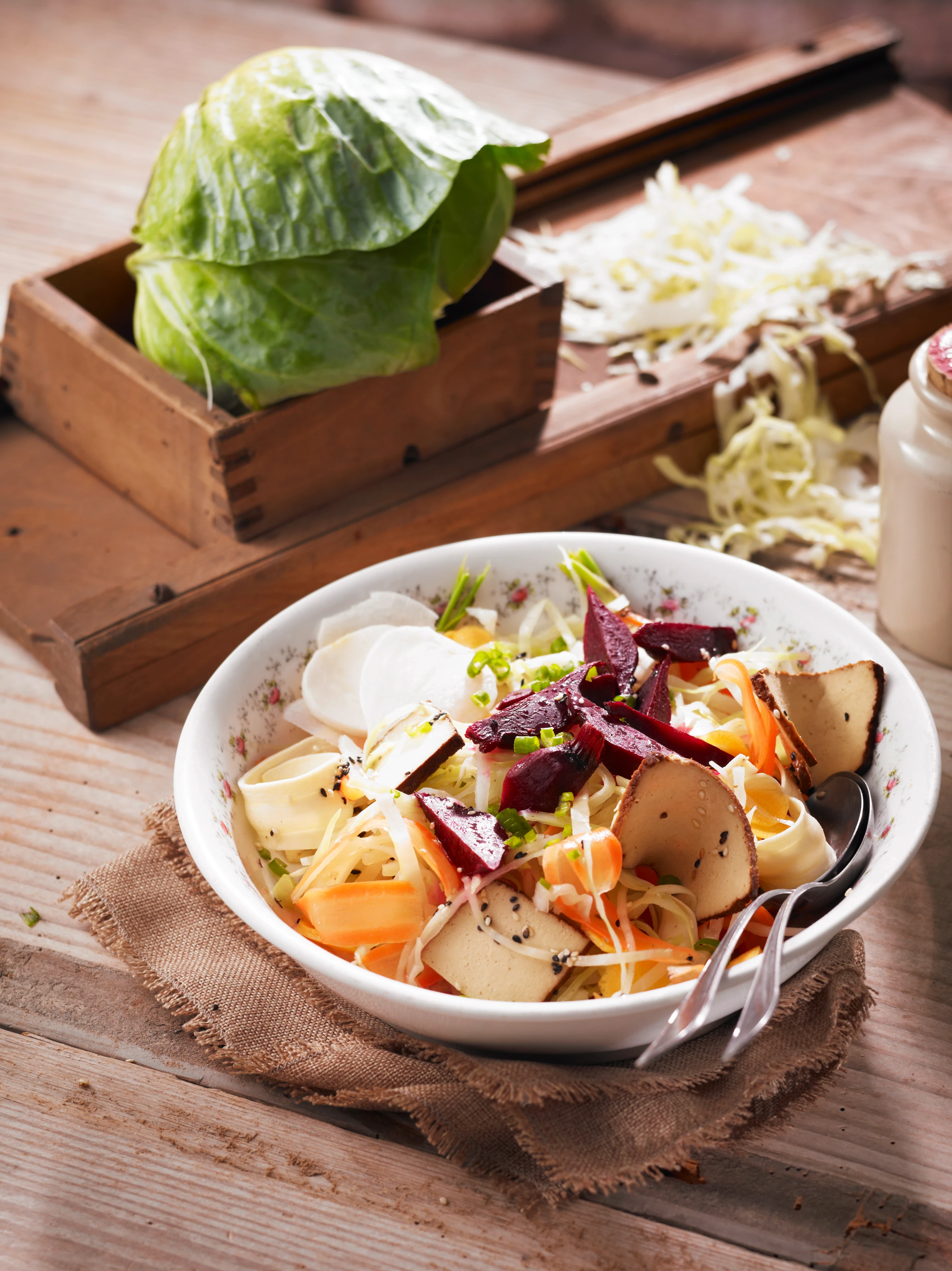 Krautsalat mit Räuchertofu