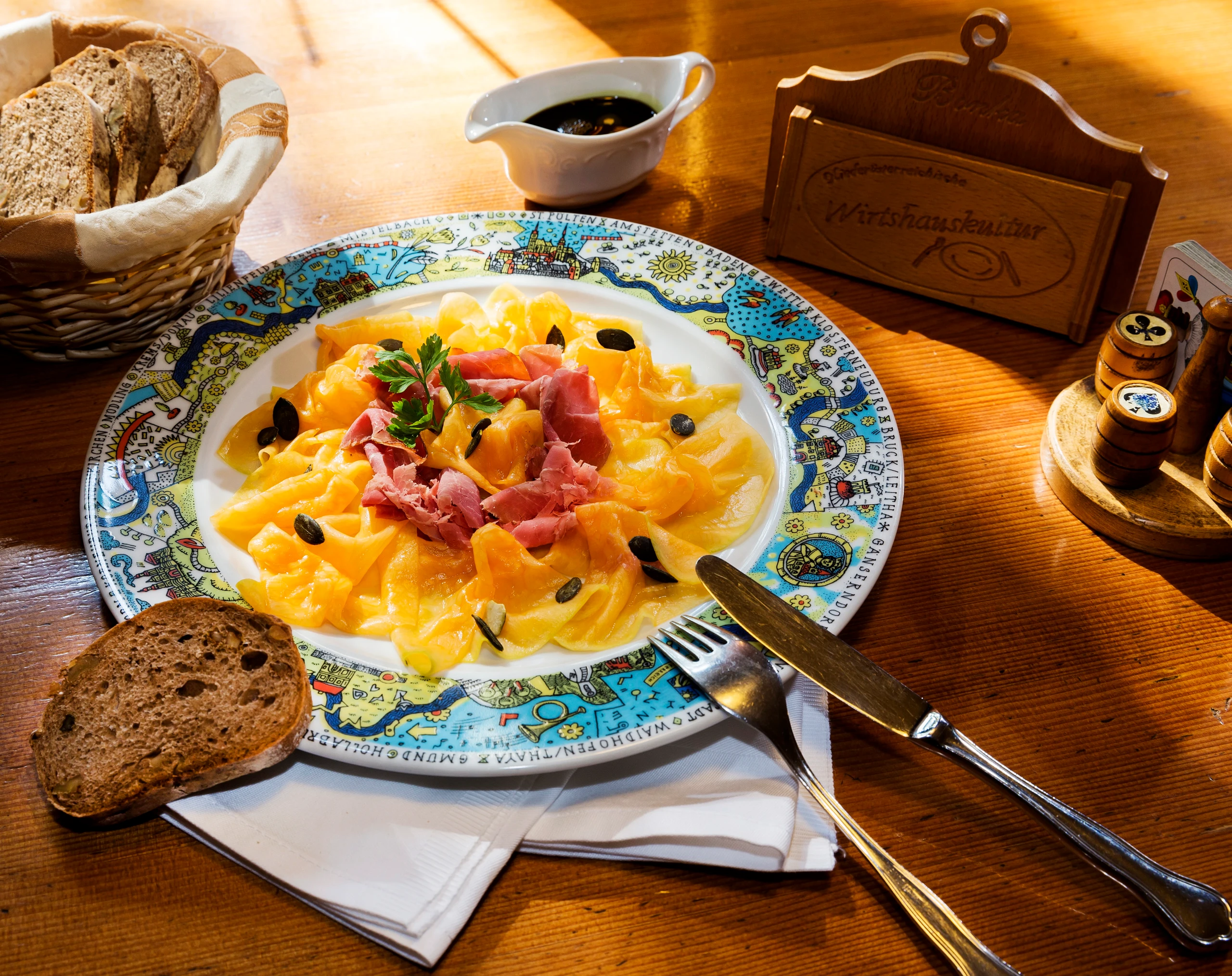 Kürbis-Carpaccio mit Rinderschinken