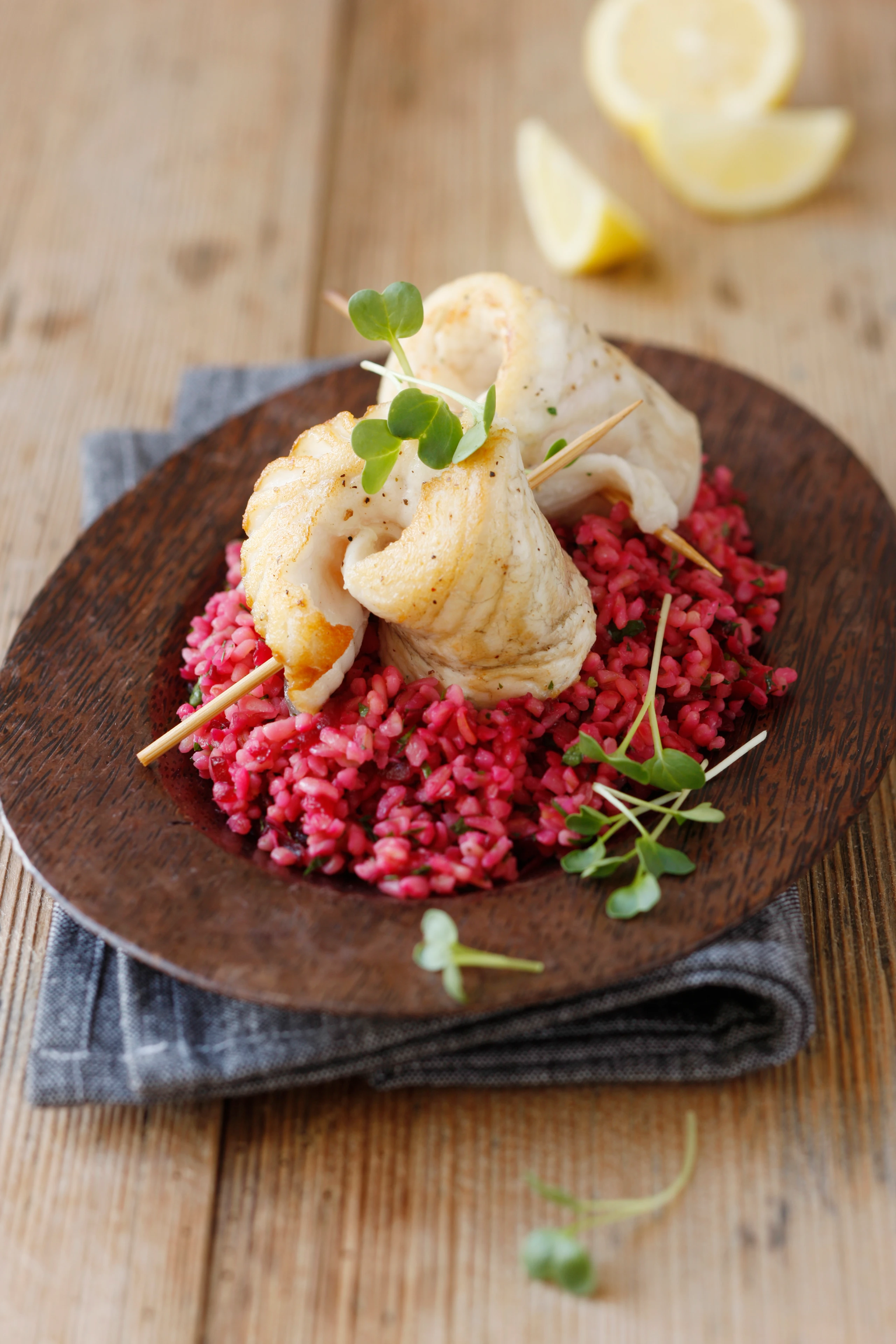 Rote-Rüben-Bulgursalat mit Scholle