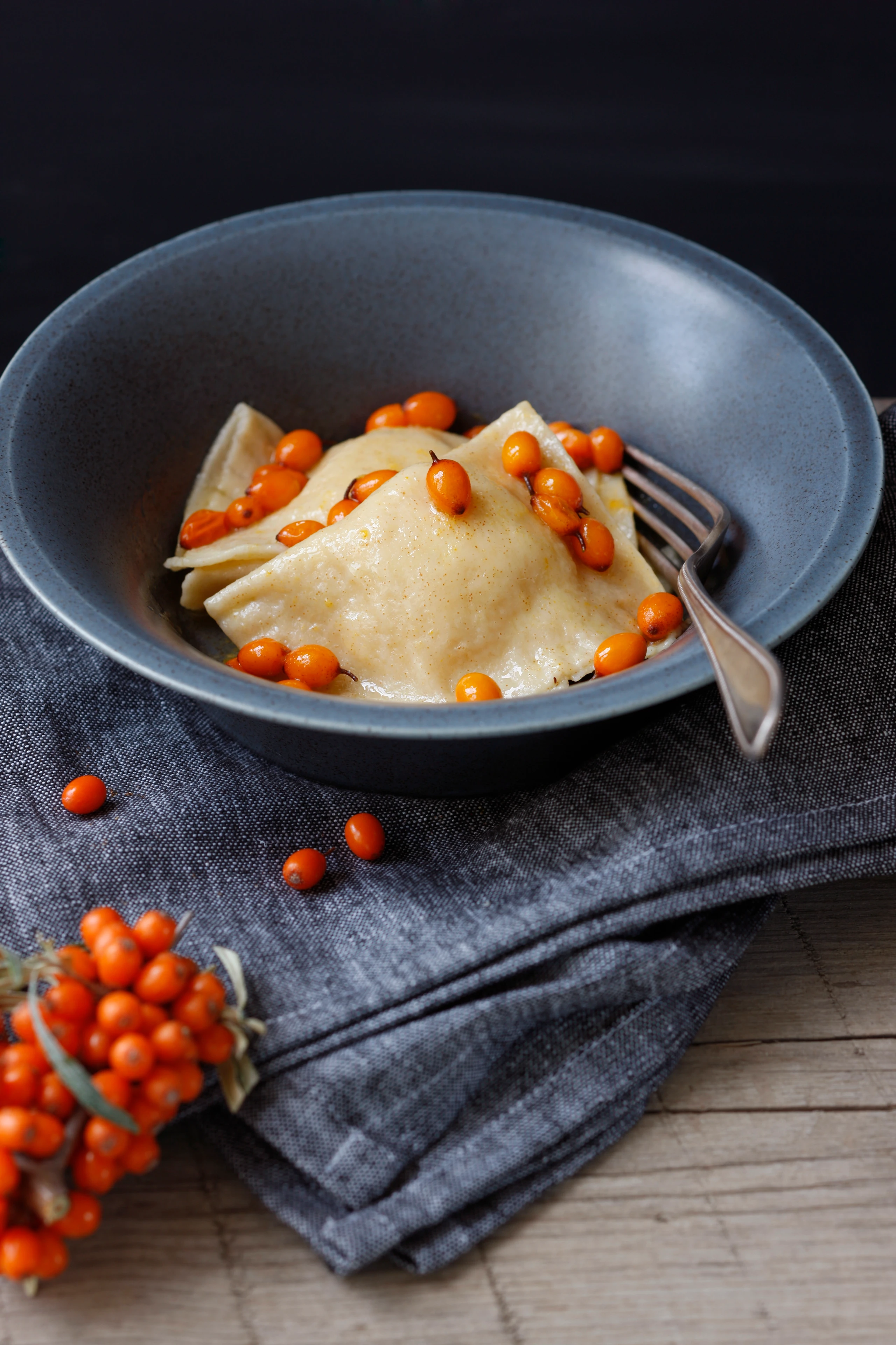 Sanddorn-Zitronen-Ravioli