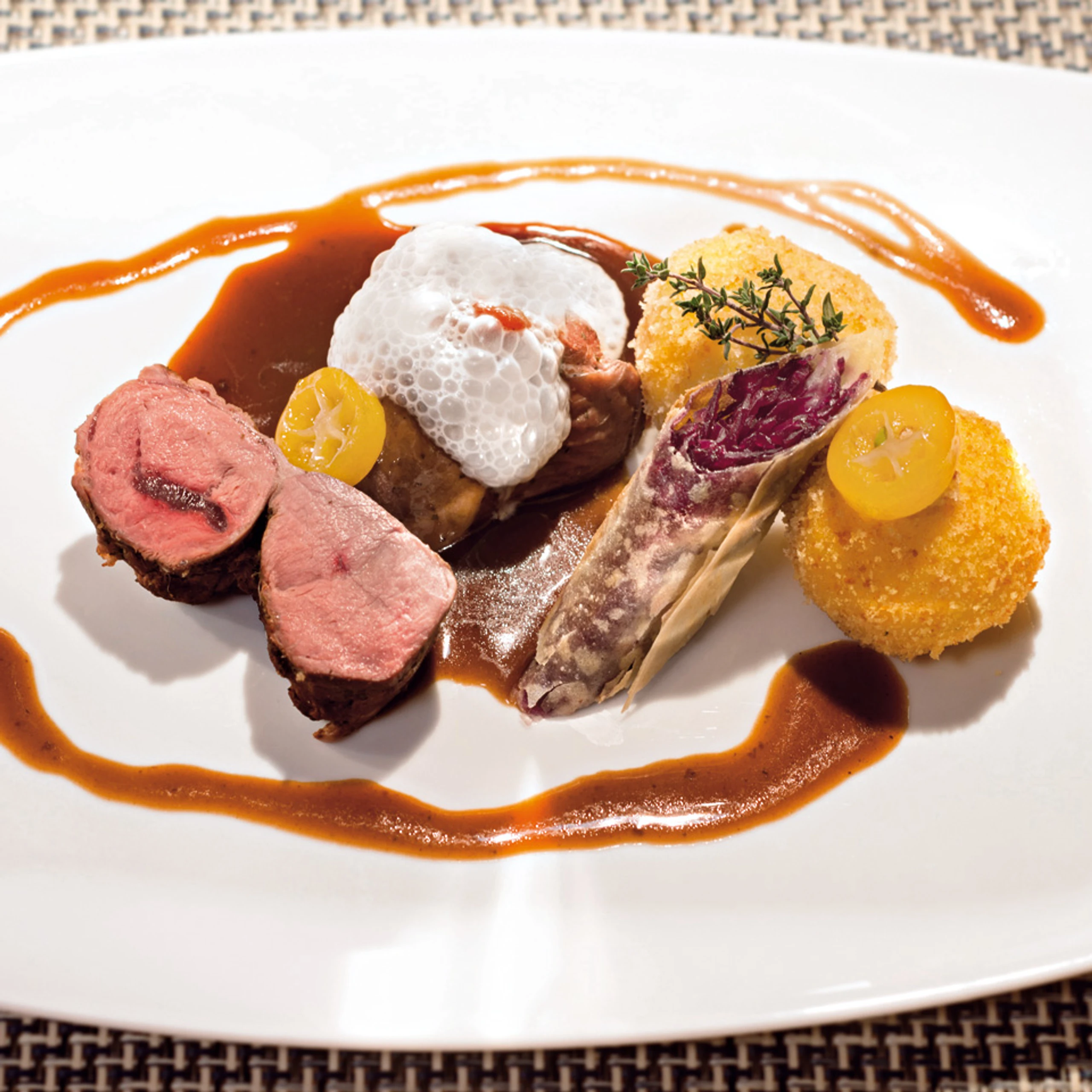 Rehschulter mit Ingwer und Schokolade