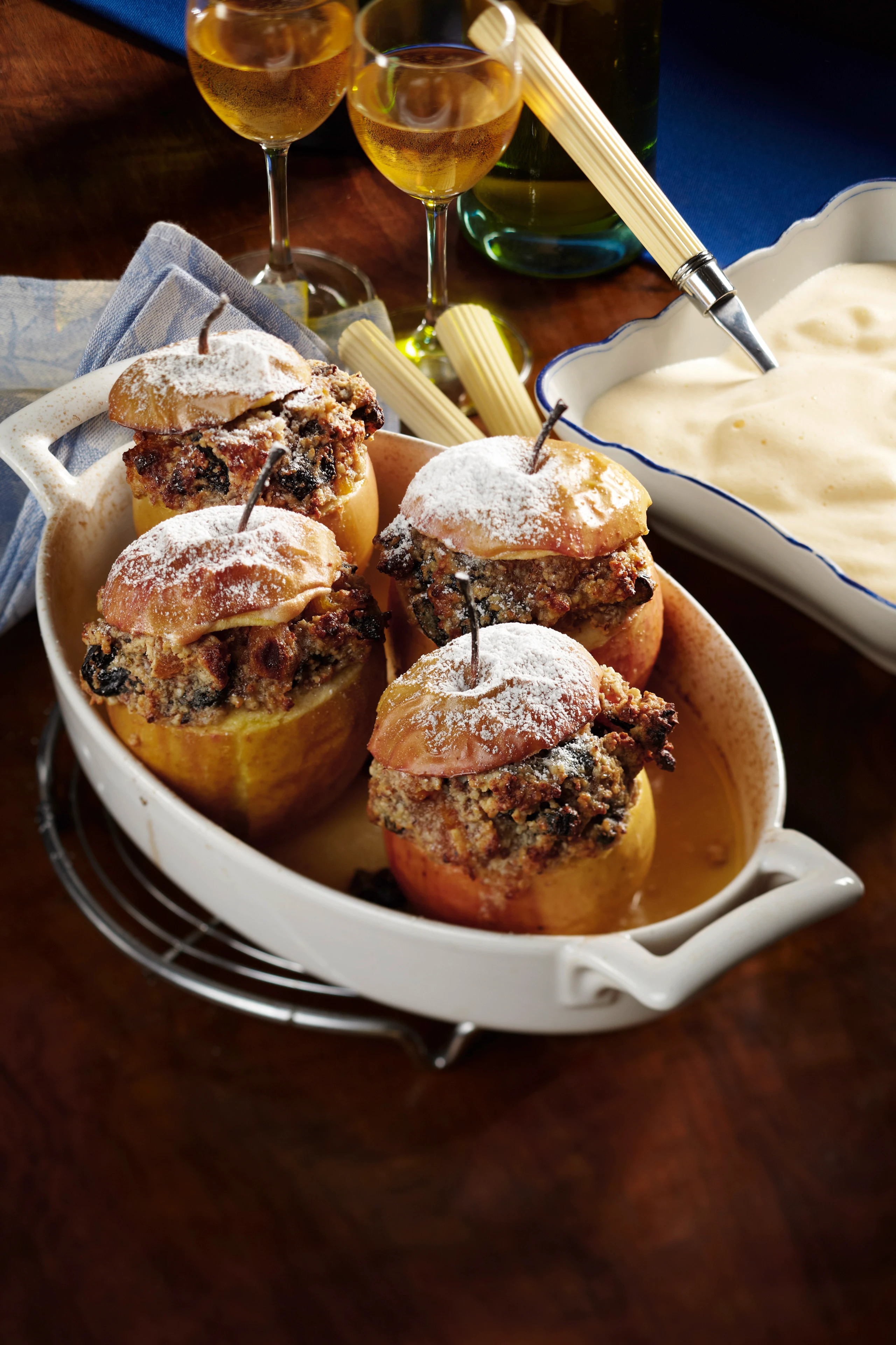 Bratäpfel mit Weinschaum