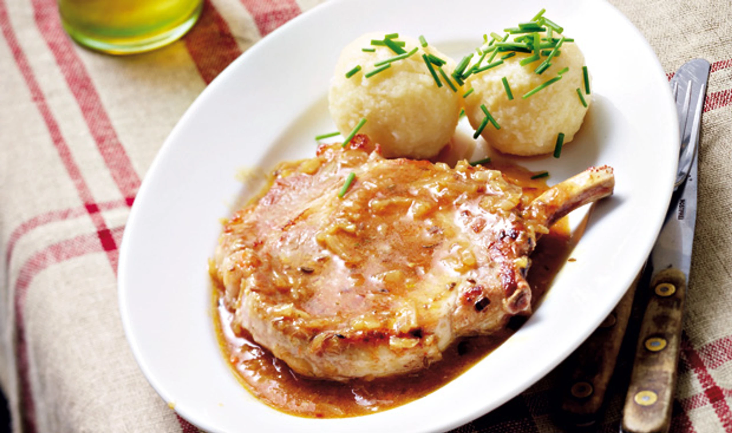 Kotelett mit Kümmelglace