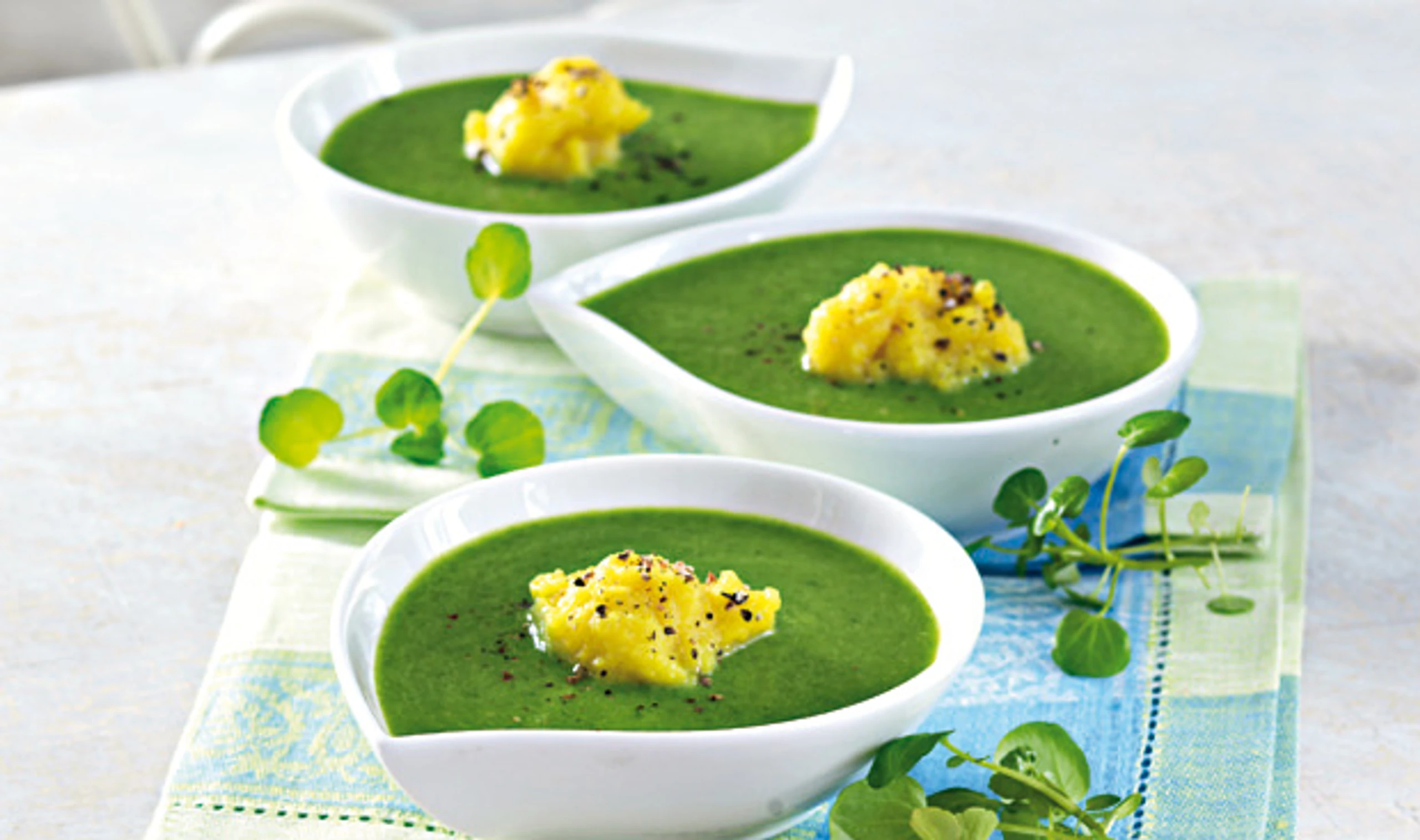 Detox-Suppe mit Spinat