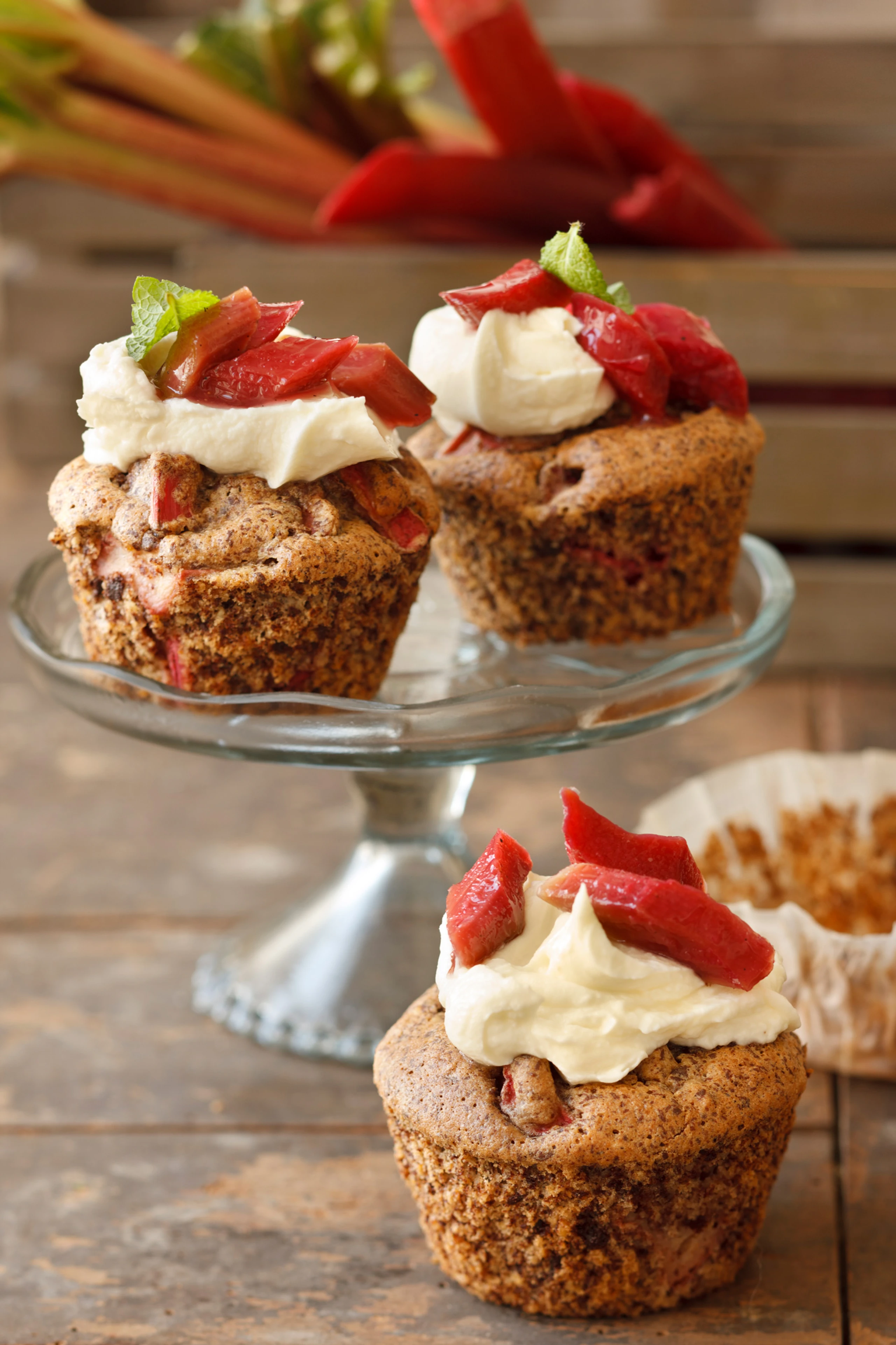 Rhabarber-Cupcakes mit Frischkäse-Topping