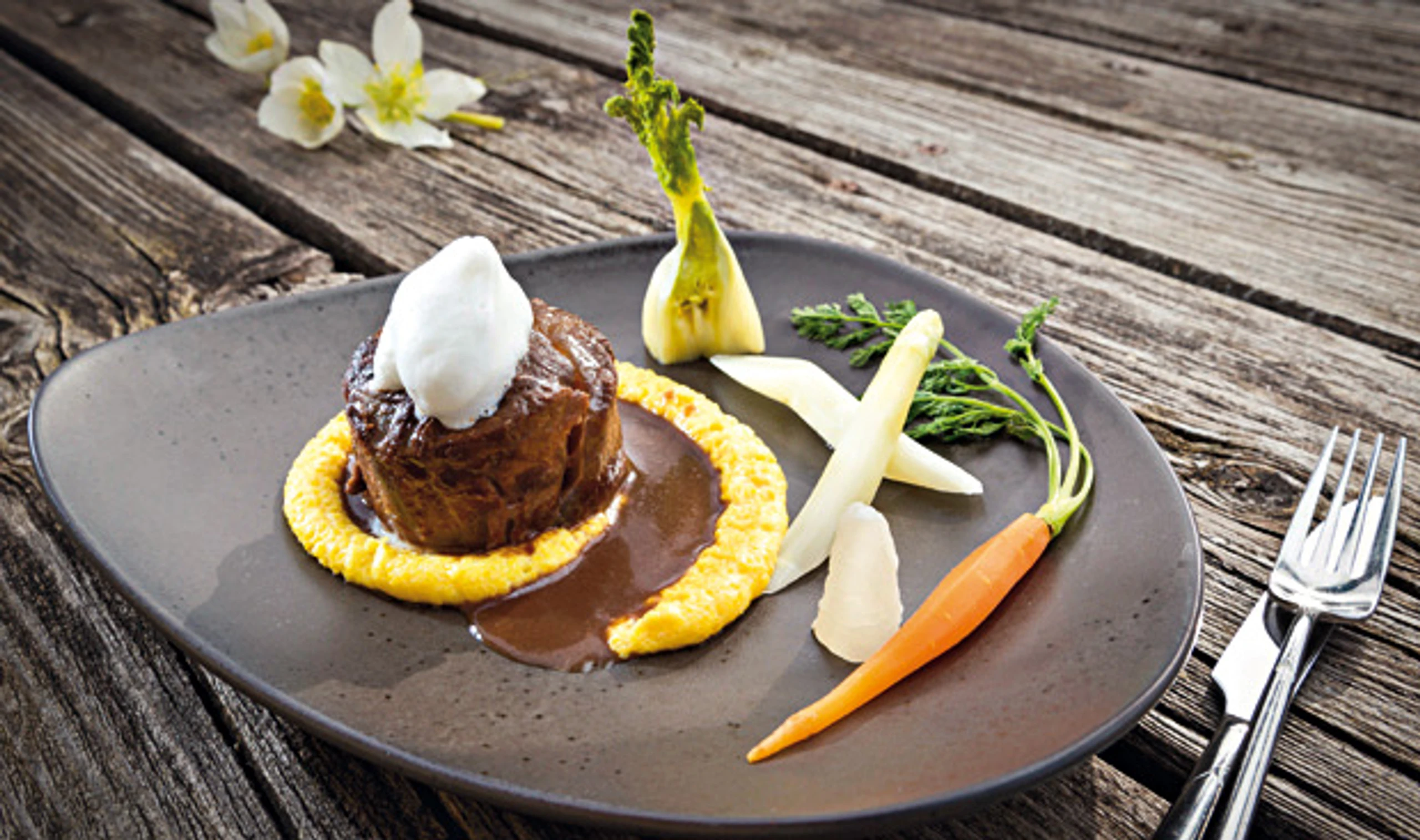 Geschmortes Ochsenwadl mit Polenta