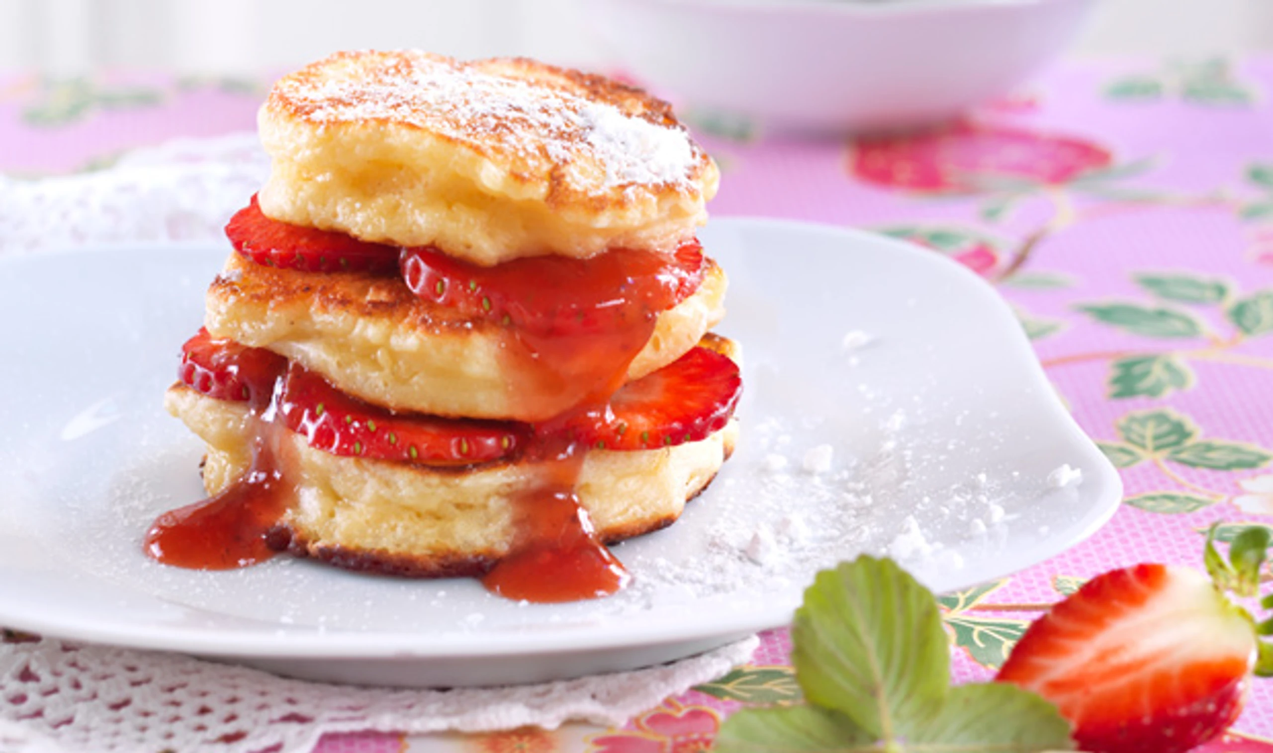 Topfendalken mit Erdbeeren