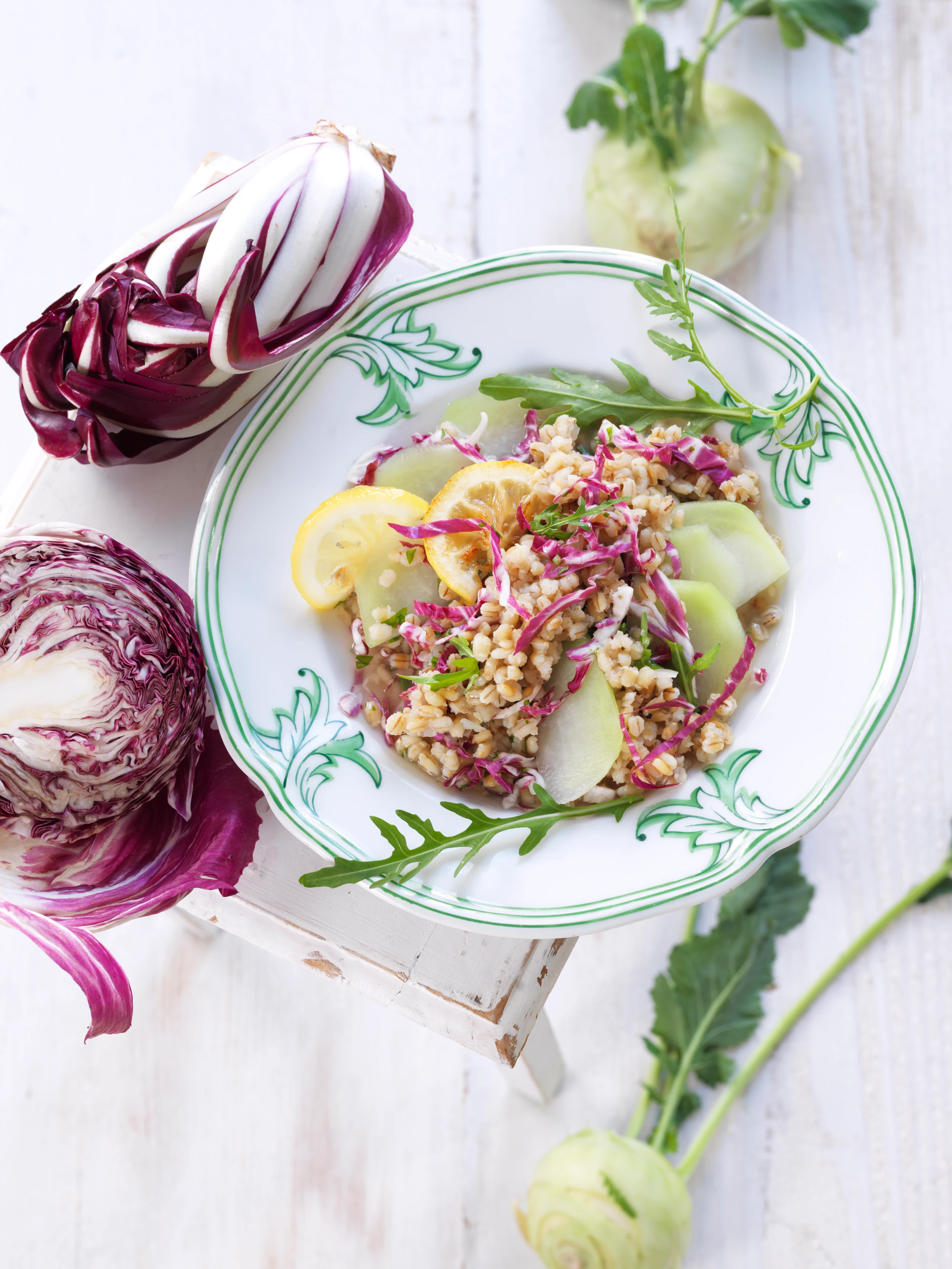 Rollgerste-Kohlrabi-Radicchio-Risotto