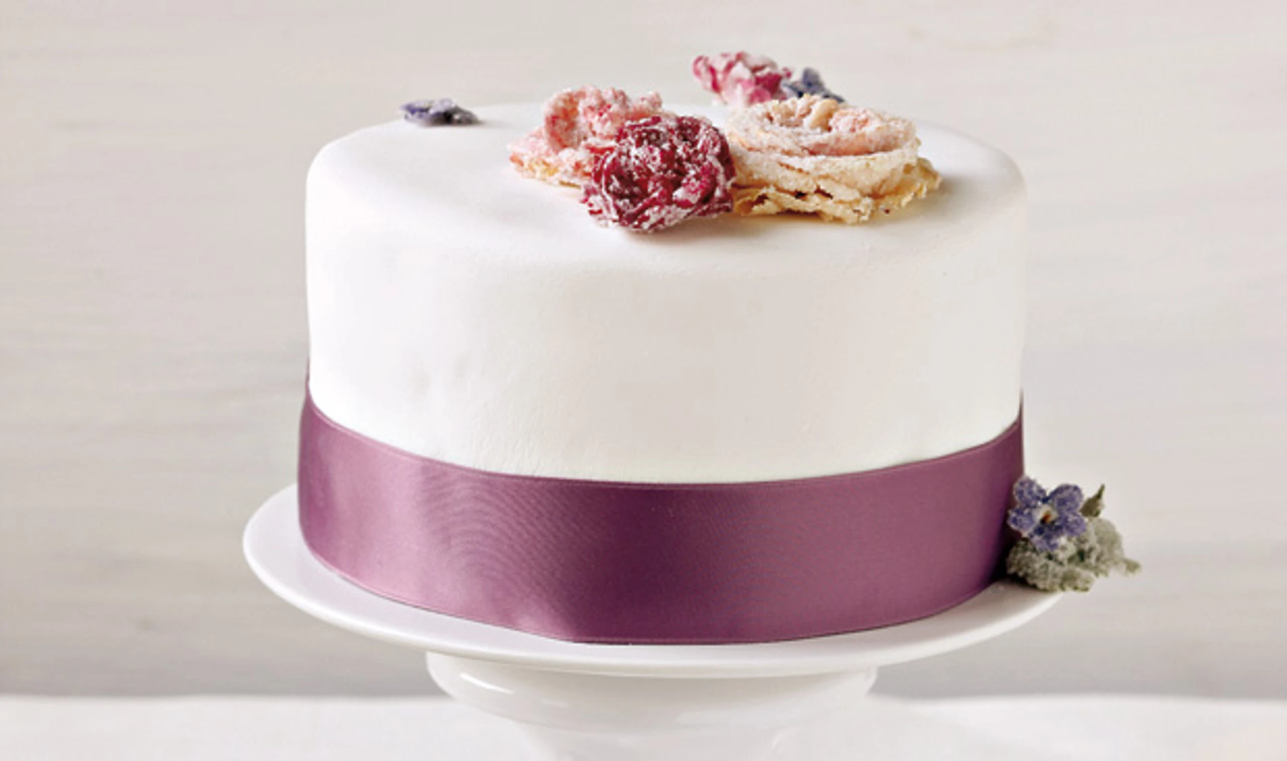 Hochzeitstorte Mandel-Mohn-Zitrone