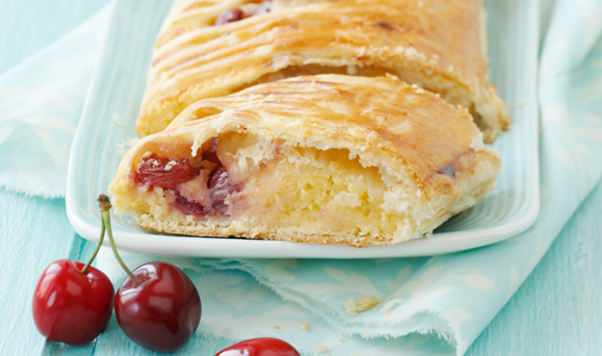 Ricotta-Kirschenstrudel