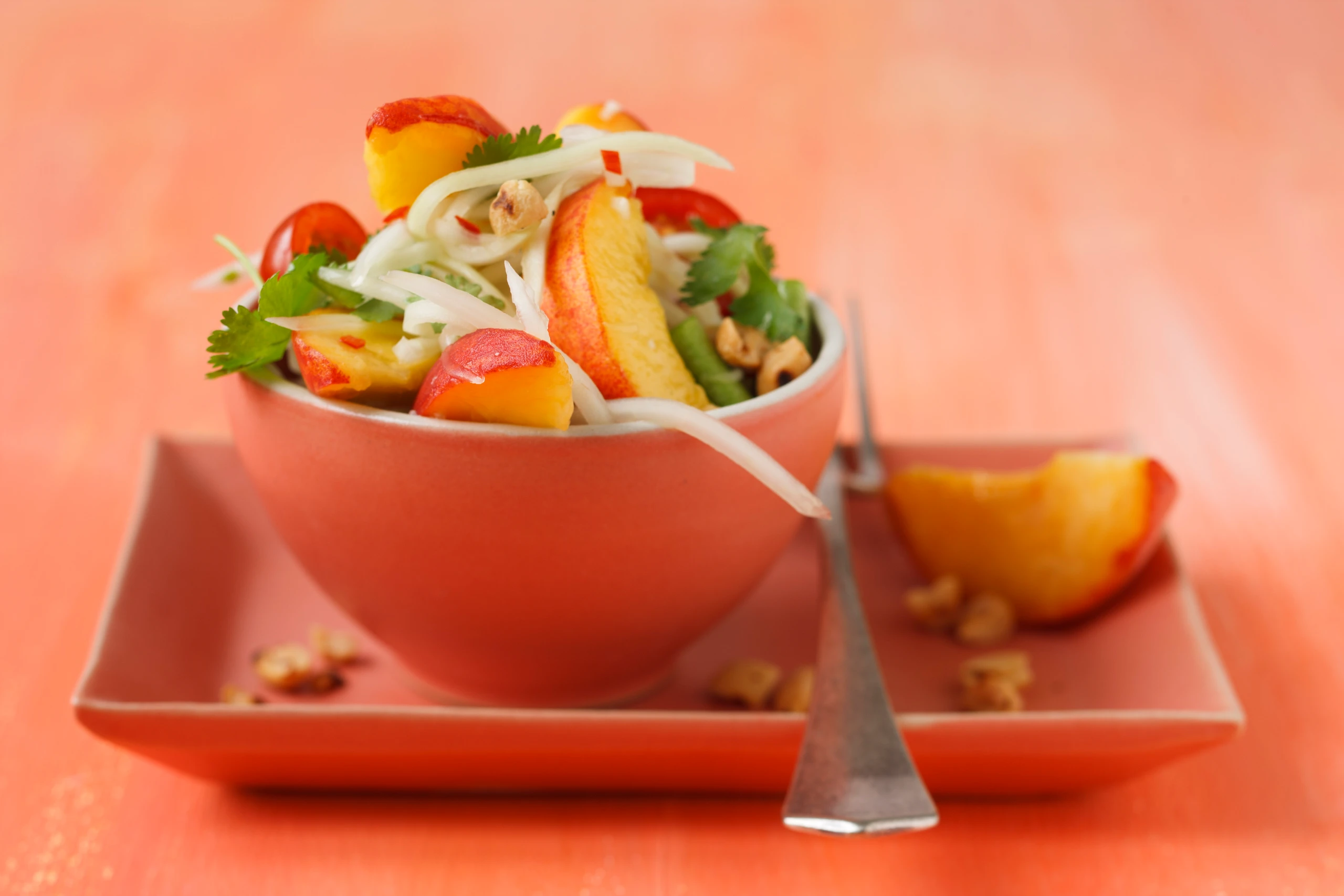 Thai-Salat mit Pfirsich