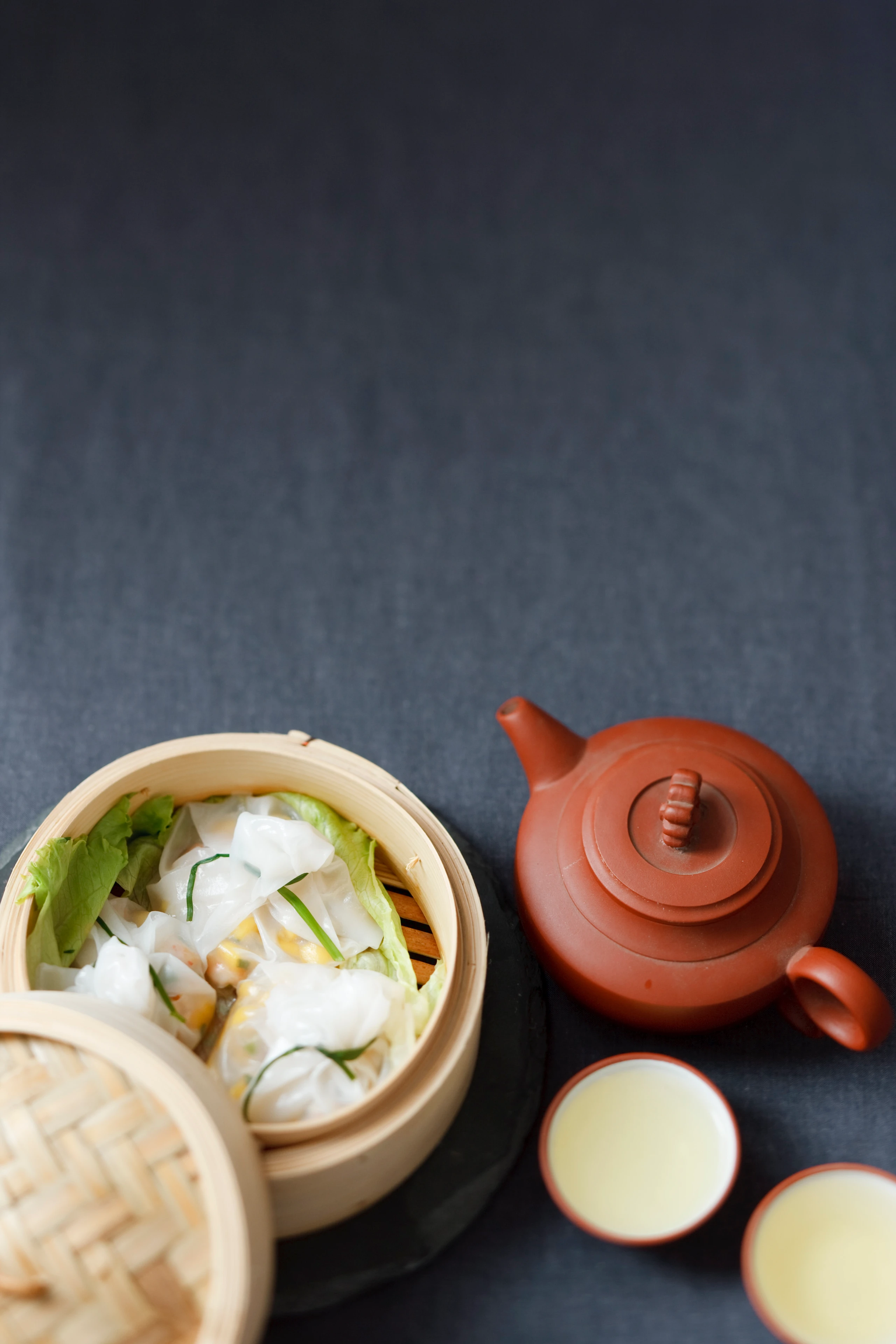 Teigtascherl mit scharfer Garnelen-Mangofülle