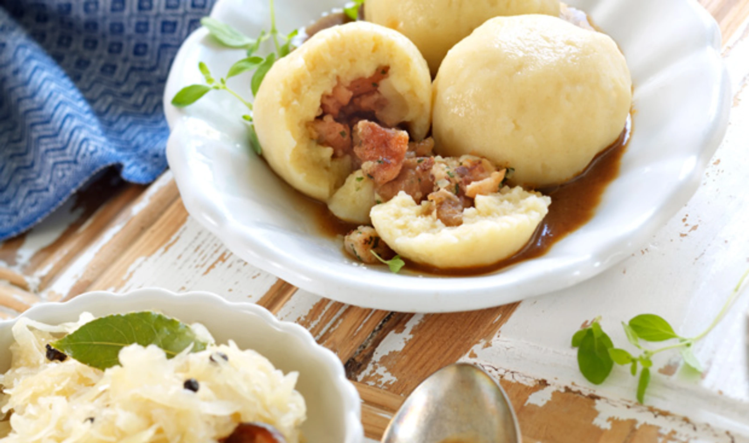 Grammelknödel mit Sauerkraut