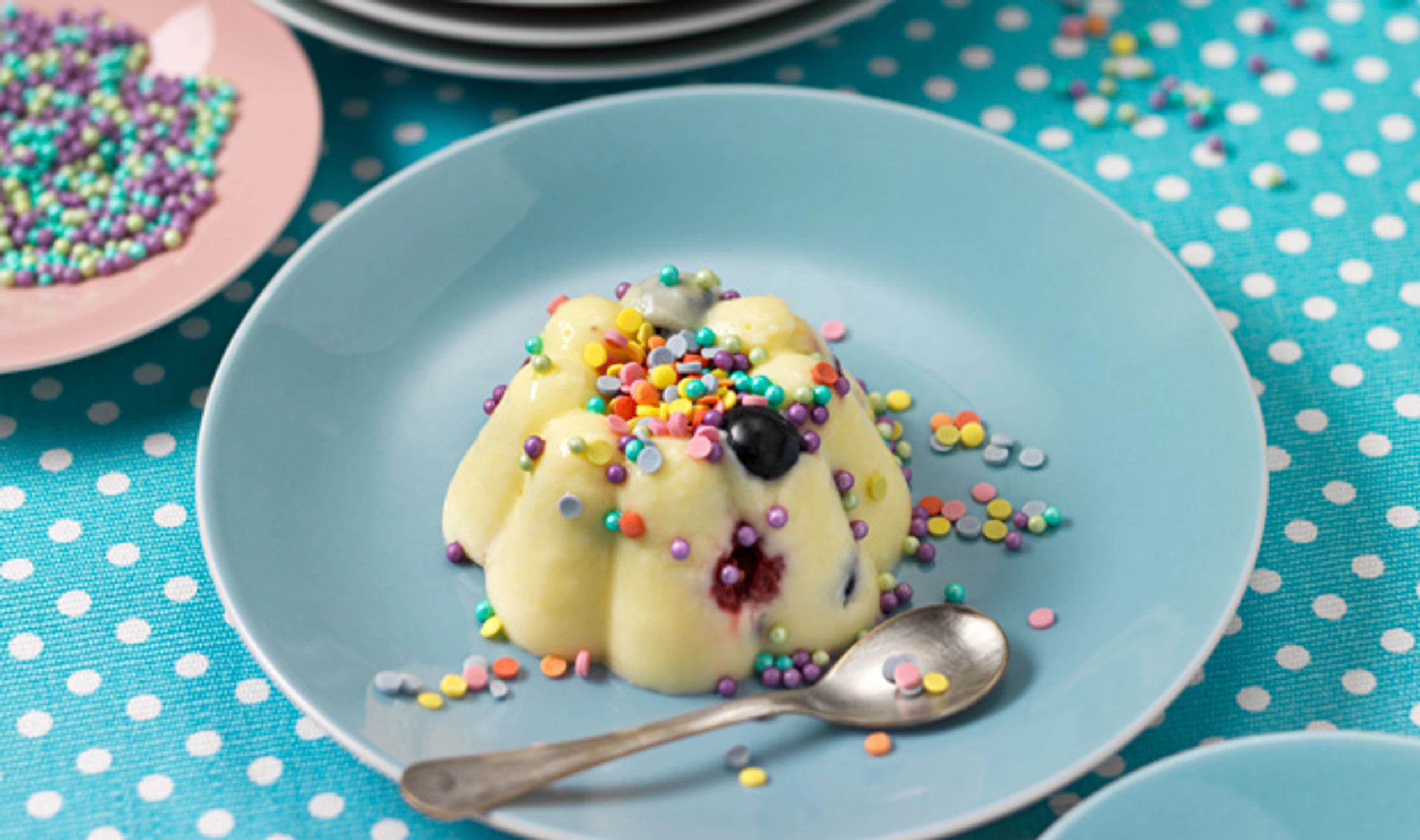 Vanillecreme mit Beeren