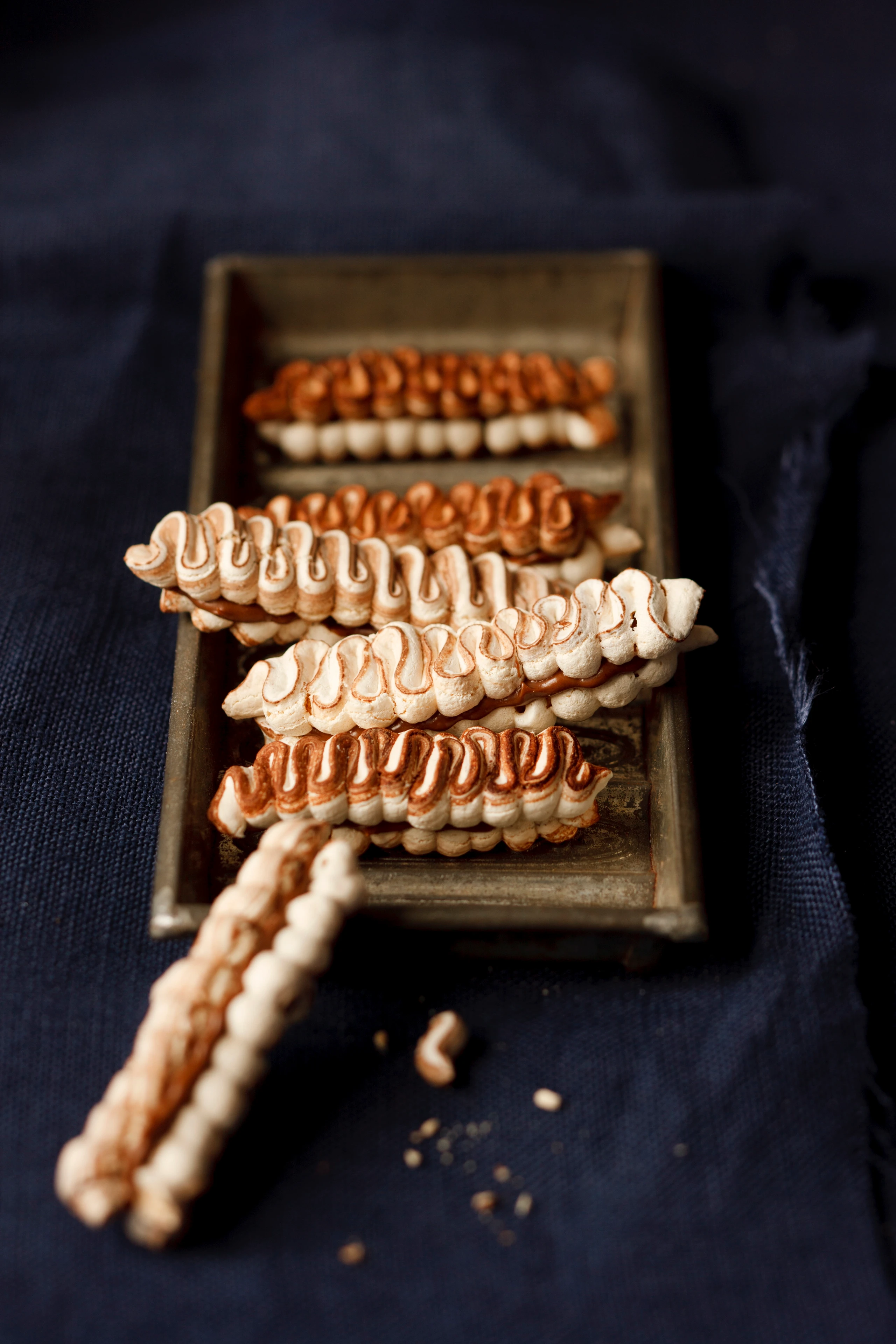 Nougat-Baiserstangerl