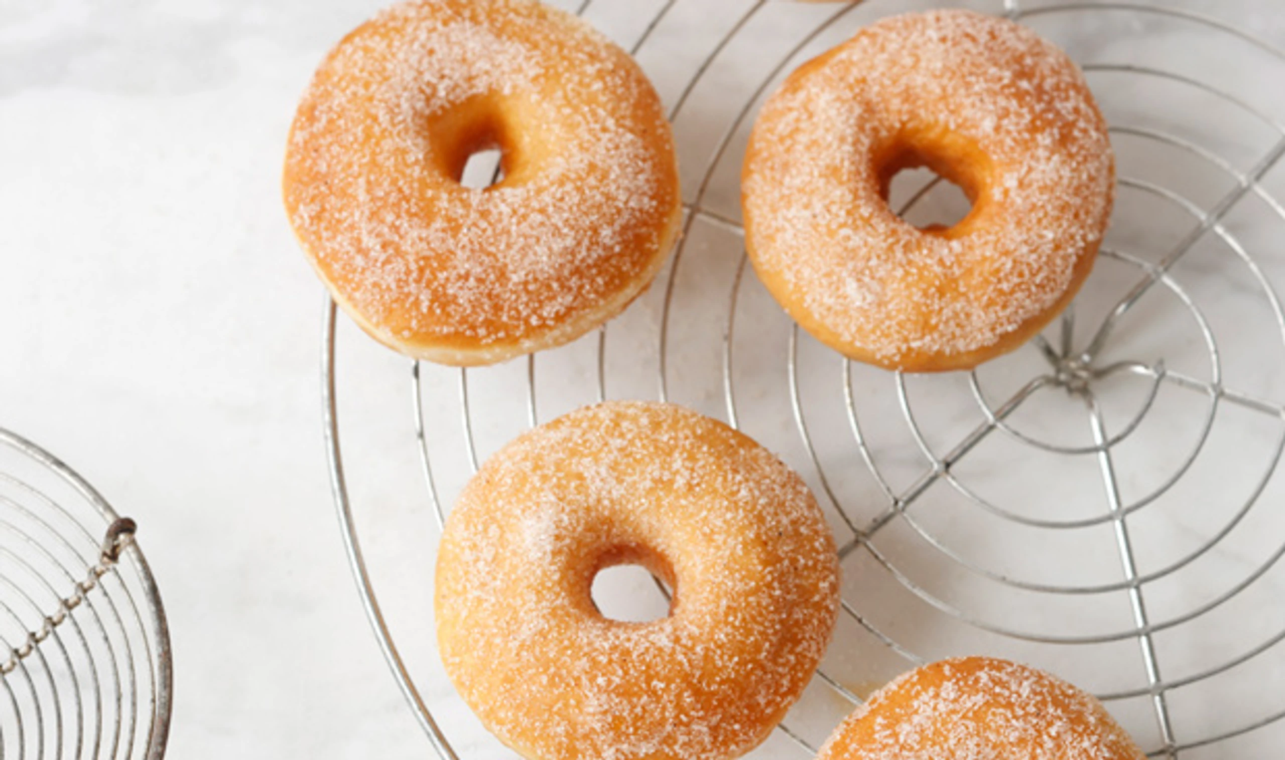 Donuts mit Zimtzucker
