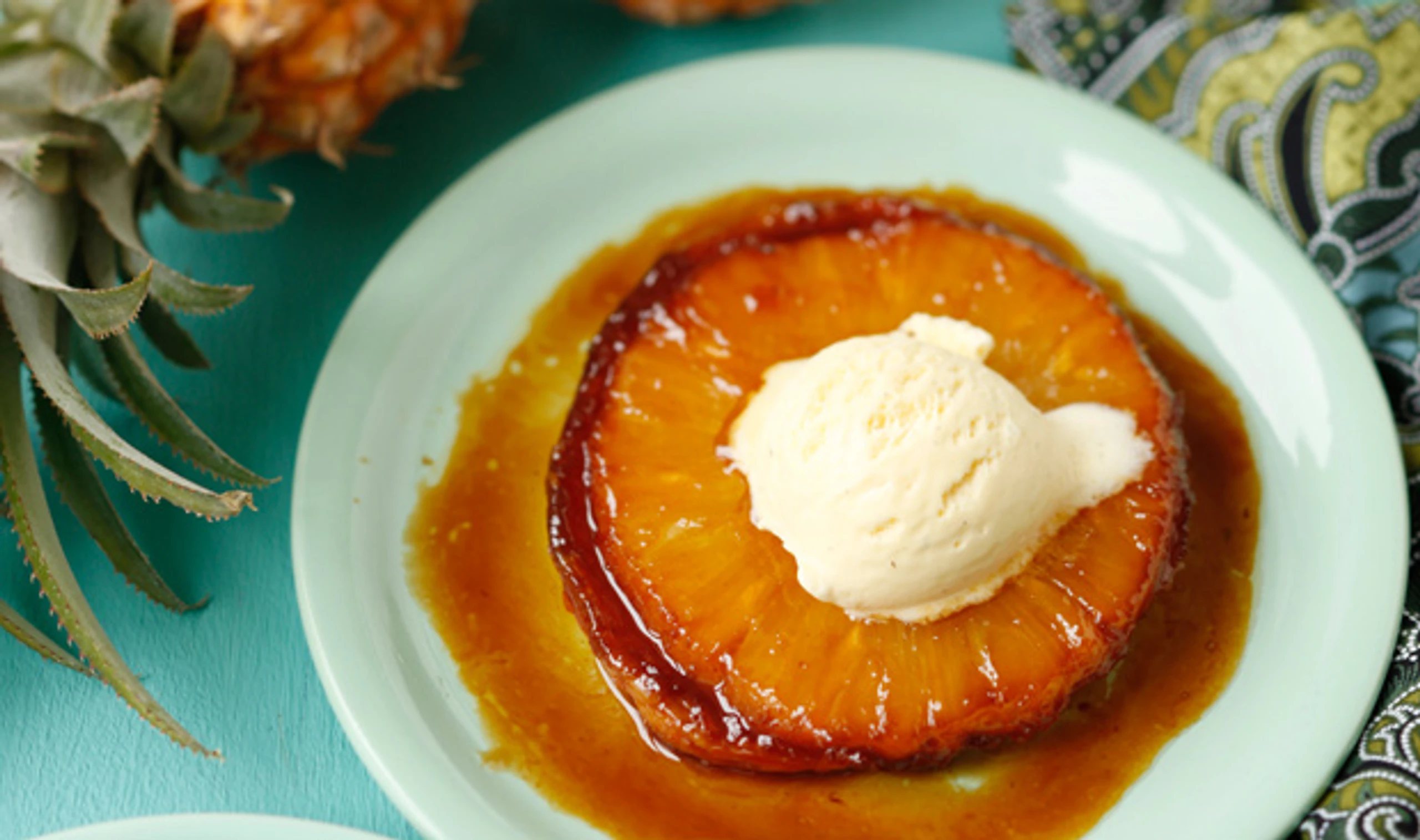 Ananas-Tartelettes mit Eis