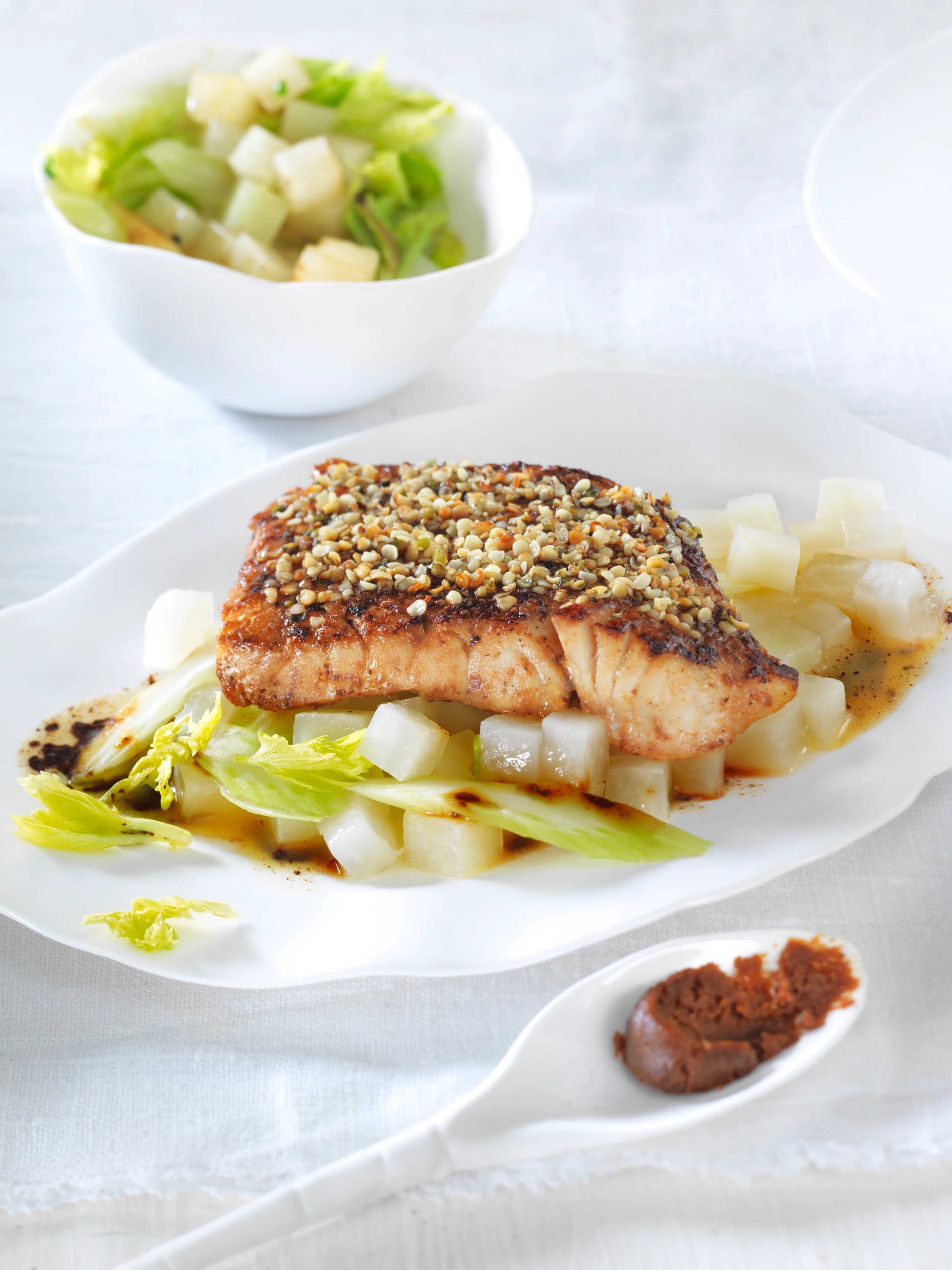 Zander mit Miso auf Kohlrabi-Gemüse