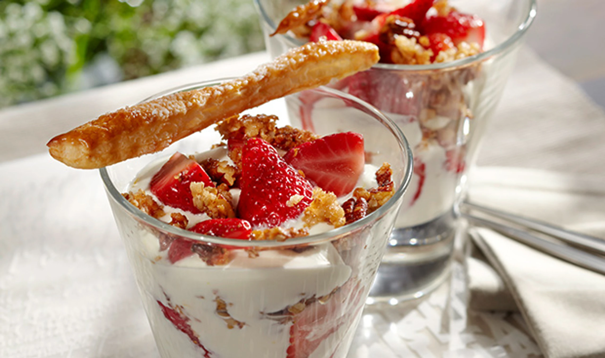 Topfencreme mit Streusel und Limoncello